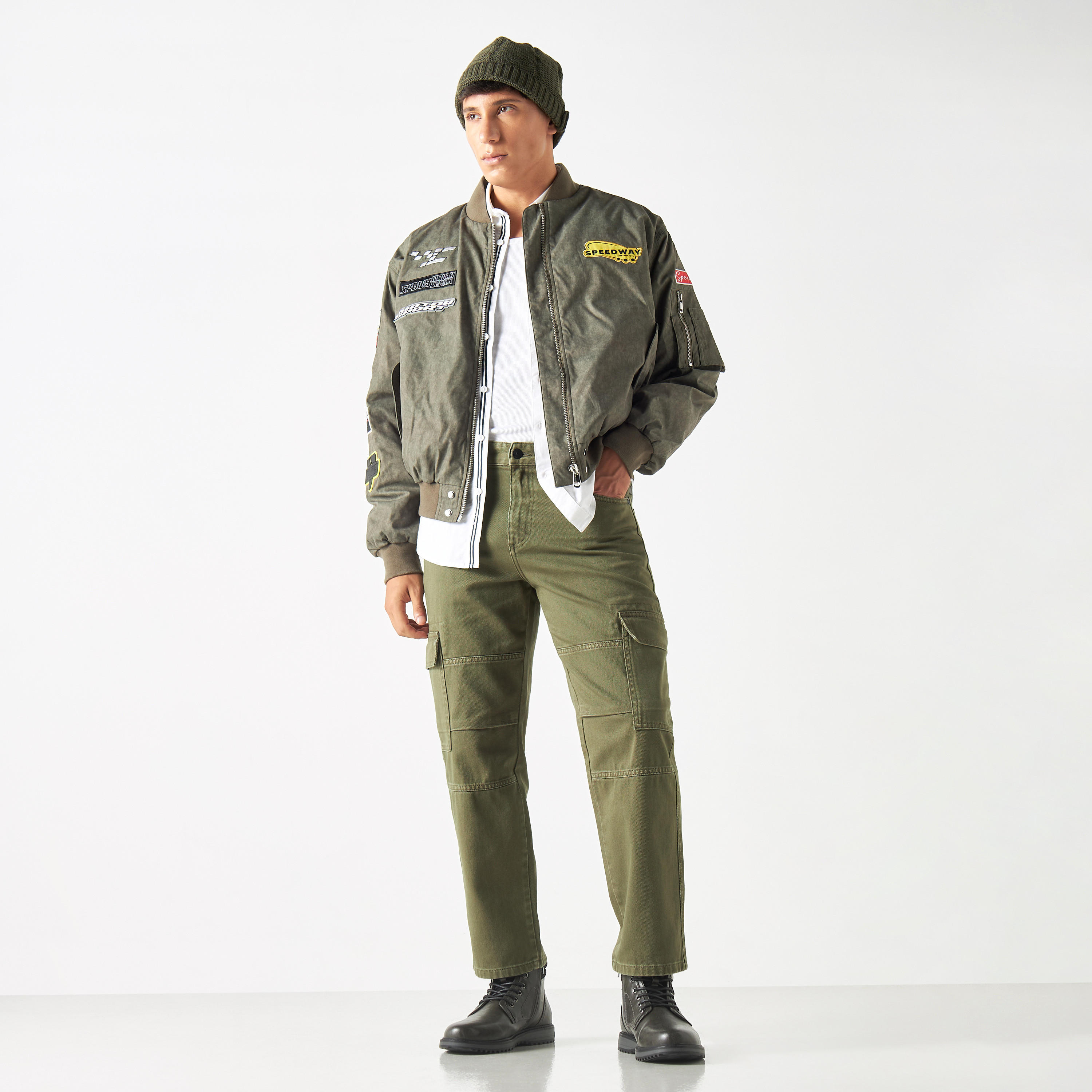 جاكيت بومبر بأكمام طويلة وجيوب وزخارف من لي كوبر-men-clothing-jacketsandblazers-jackets-image-2