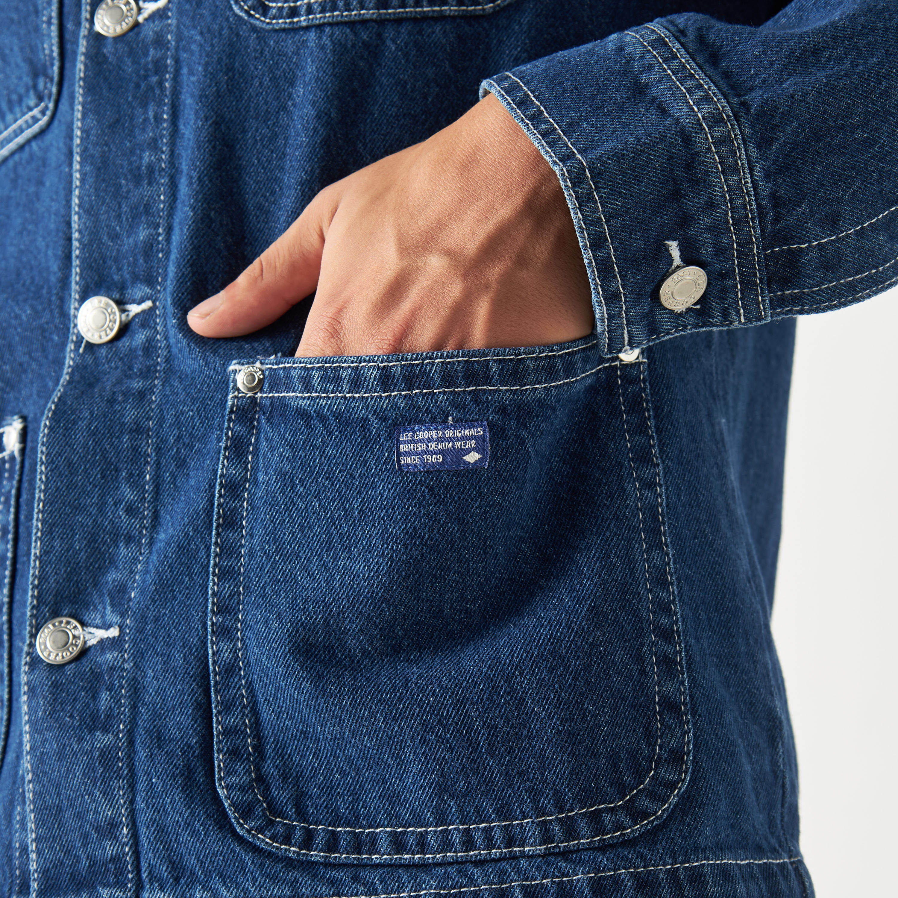 جاكيت دنيم بجيوب وأكمام طويلة من لي كوبر-men-clothing-jacketsandblazers-jackets-image-1