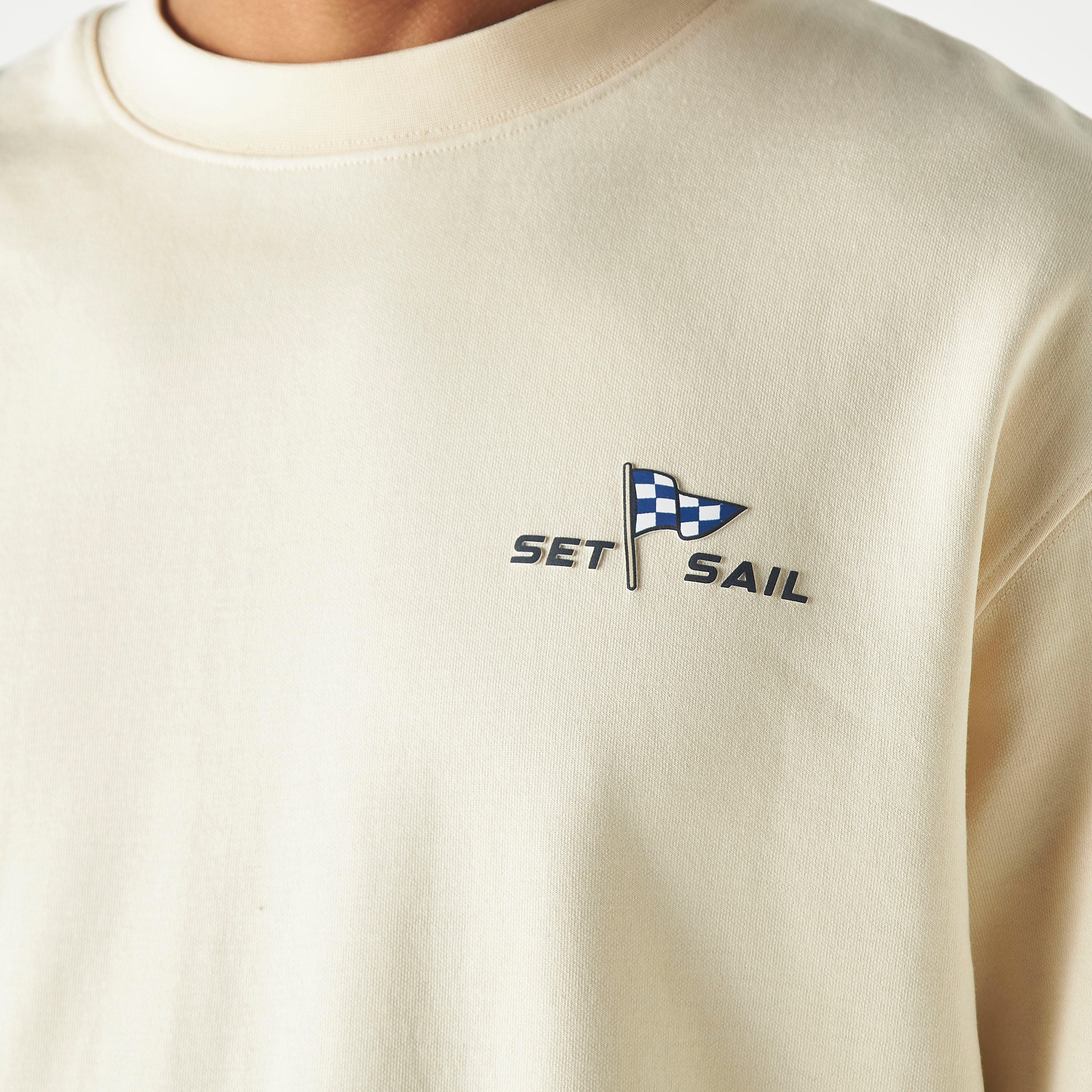 تيشيرت بياقة ضيقة وأكمام قصيرة وطبعات جرافيك من لي كوبر-men-clothing-tshirtsandpolos-tshirts-image-9