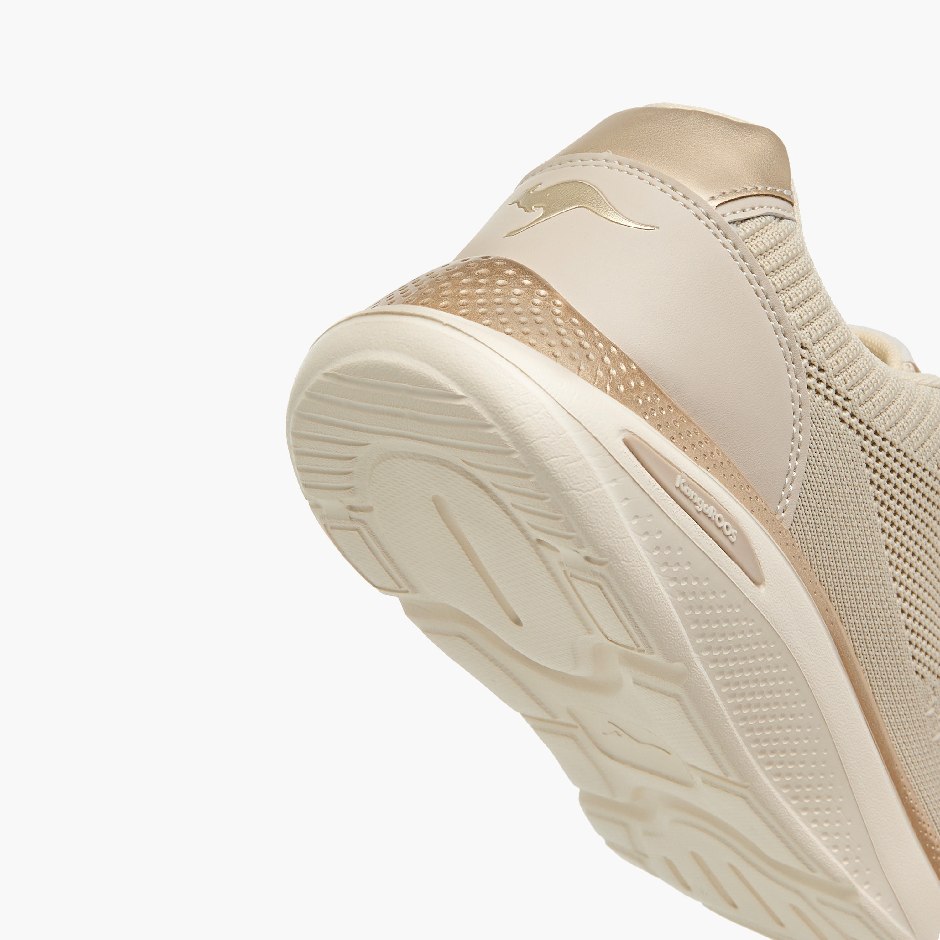 حذاء رياضي بارز الملمس برباط إغلاق للنساء من كانجاروز-women-shoes-sports-image-5