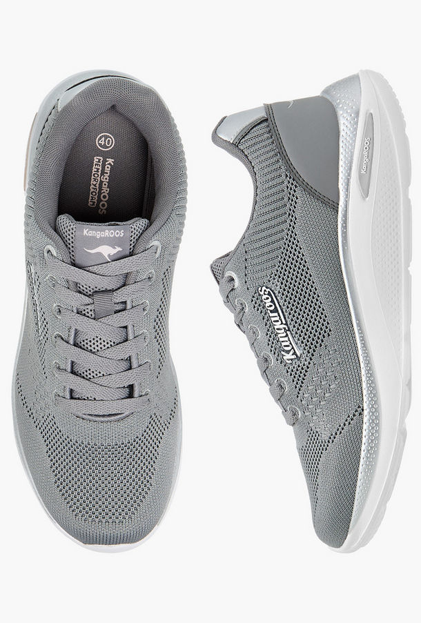 حذاء رياضي بارز الملمس برباط إغلاق للنساء من كانجاروز-women-shoes-sports-image-1