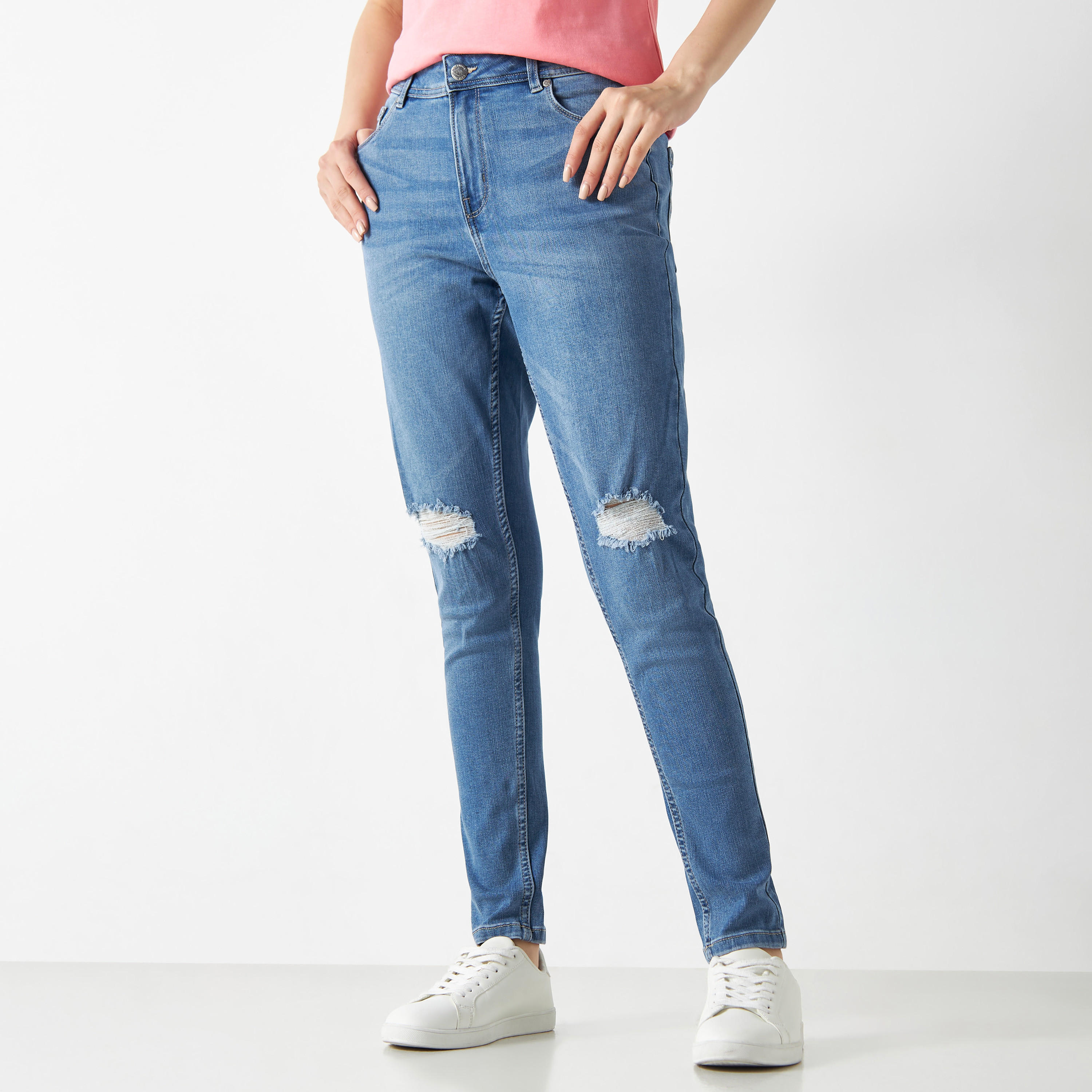 بنطلون جينز ممزّق بقصّة سوبر سكيني من لي كوبر-women-clothing-bottoms-jeans-image-1