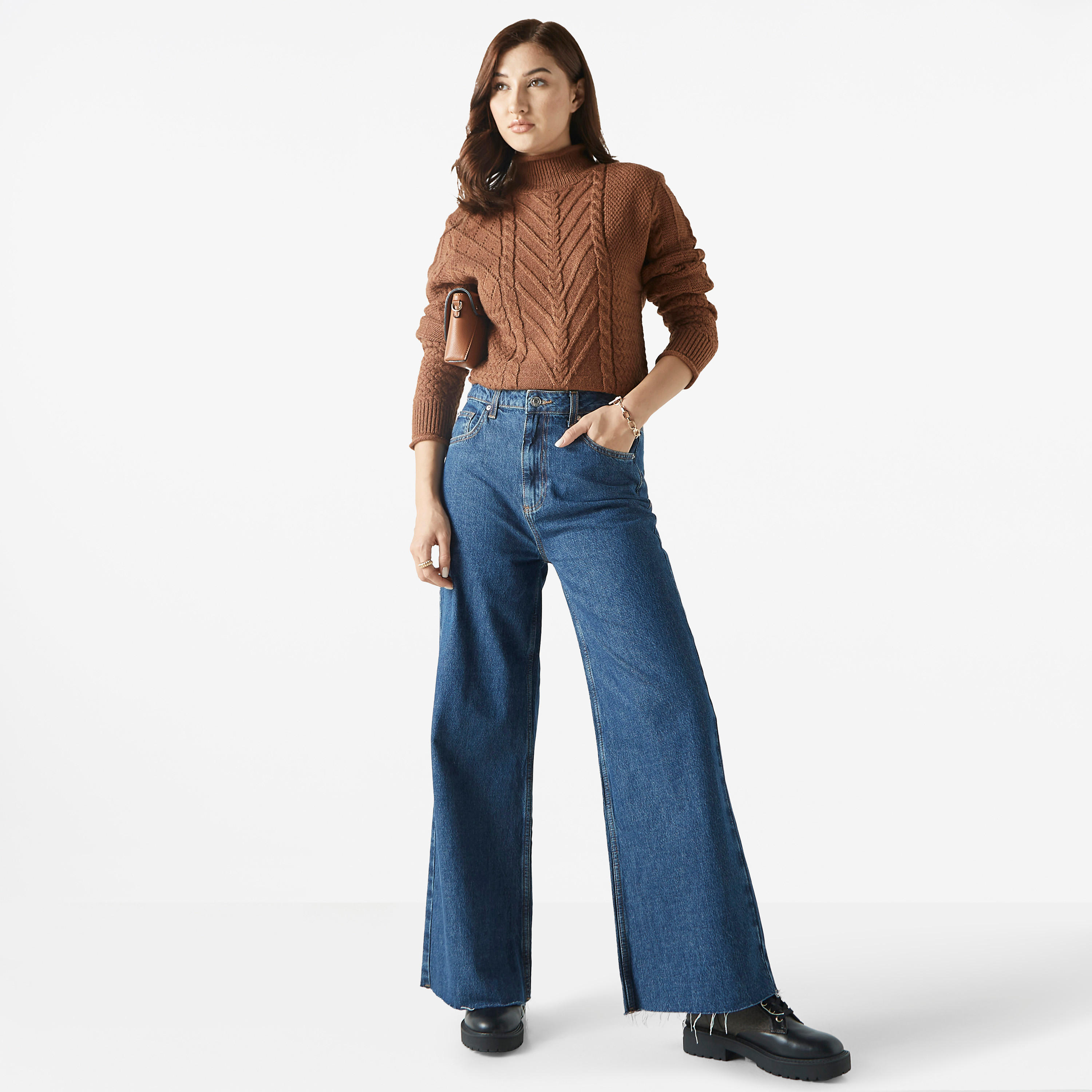 كنزة بارزة الملمس بياقة عالية وأكمام طويلة من لي كوبر-women-clothing-cardigansandjumpers-jumpers-image-2