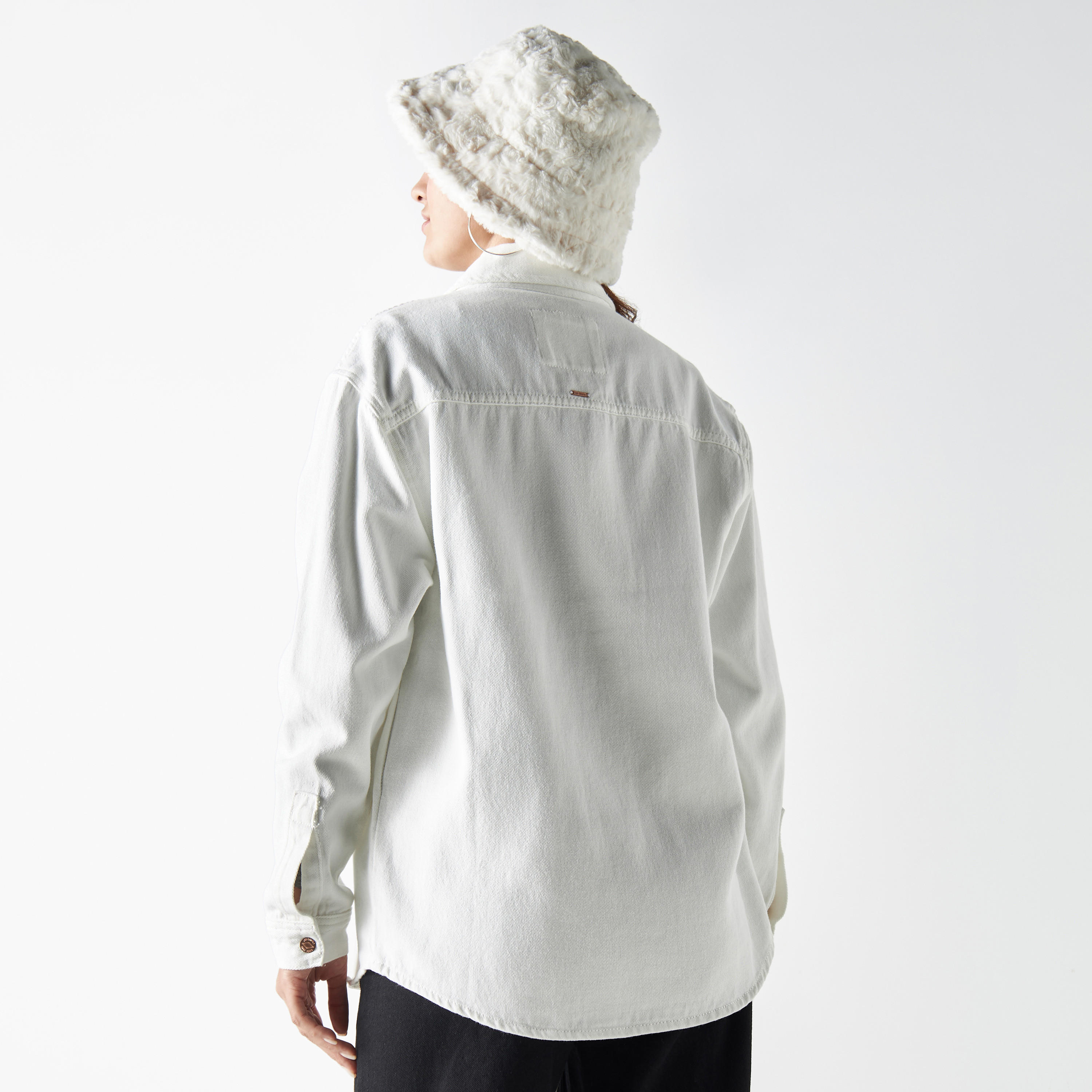 جاكيت دنيم بأكمام طويلة وجيوب من لي كوبر-women-winterwear-coatsandjackets-jackets-image-3