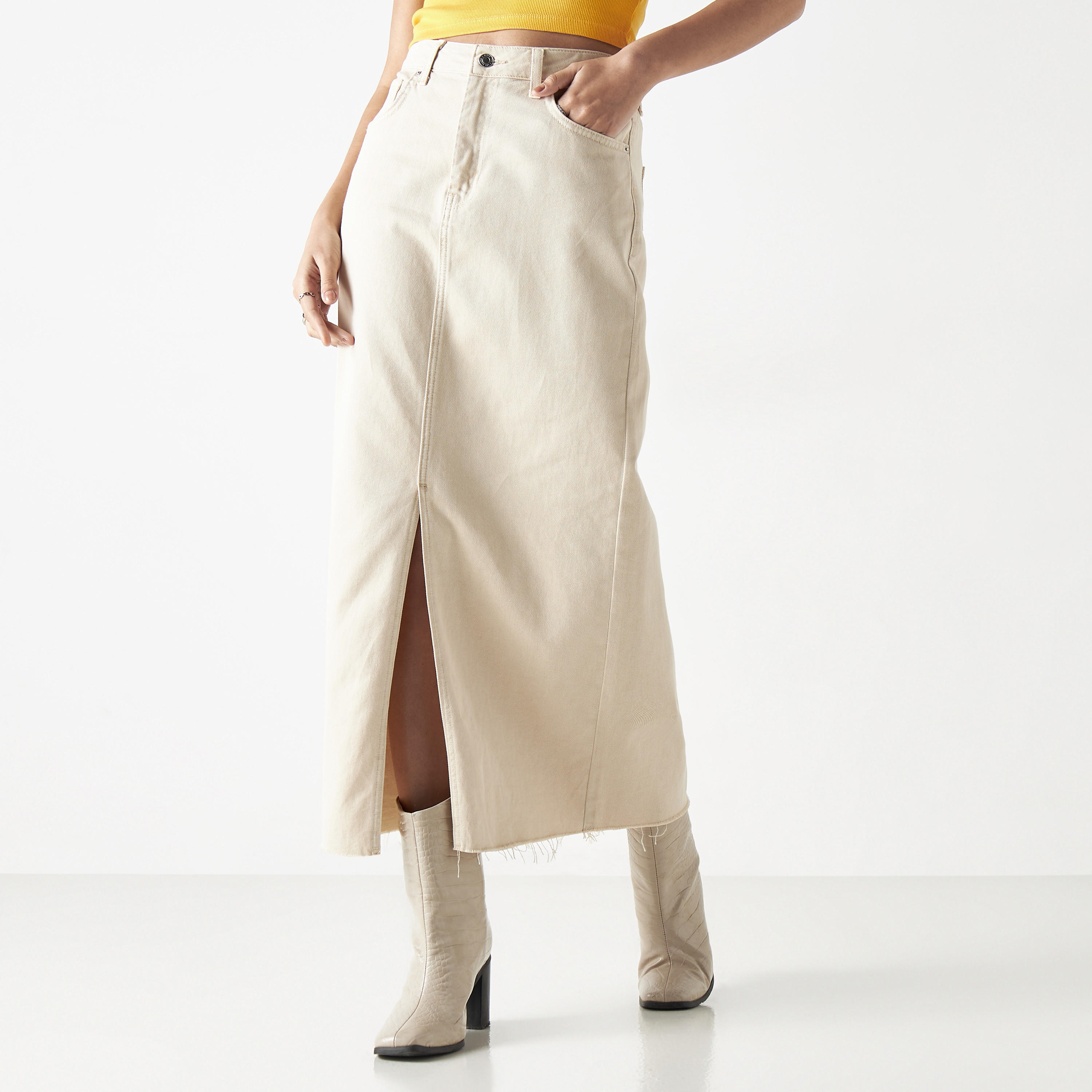 تنورة دنيم بفتحات وجيوب من لي كوبر-women-clothing-bottoms-skirts-image-4