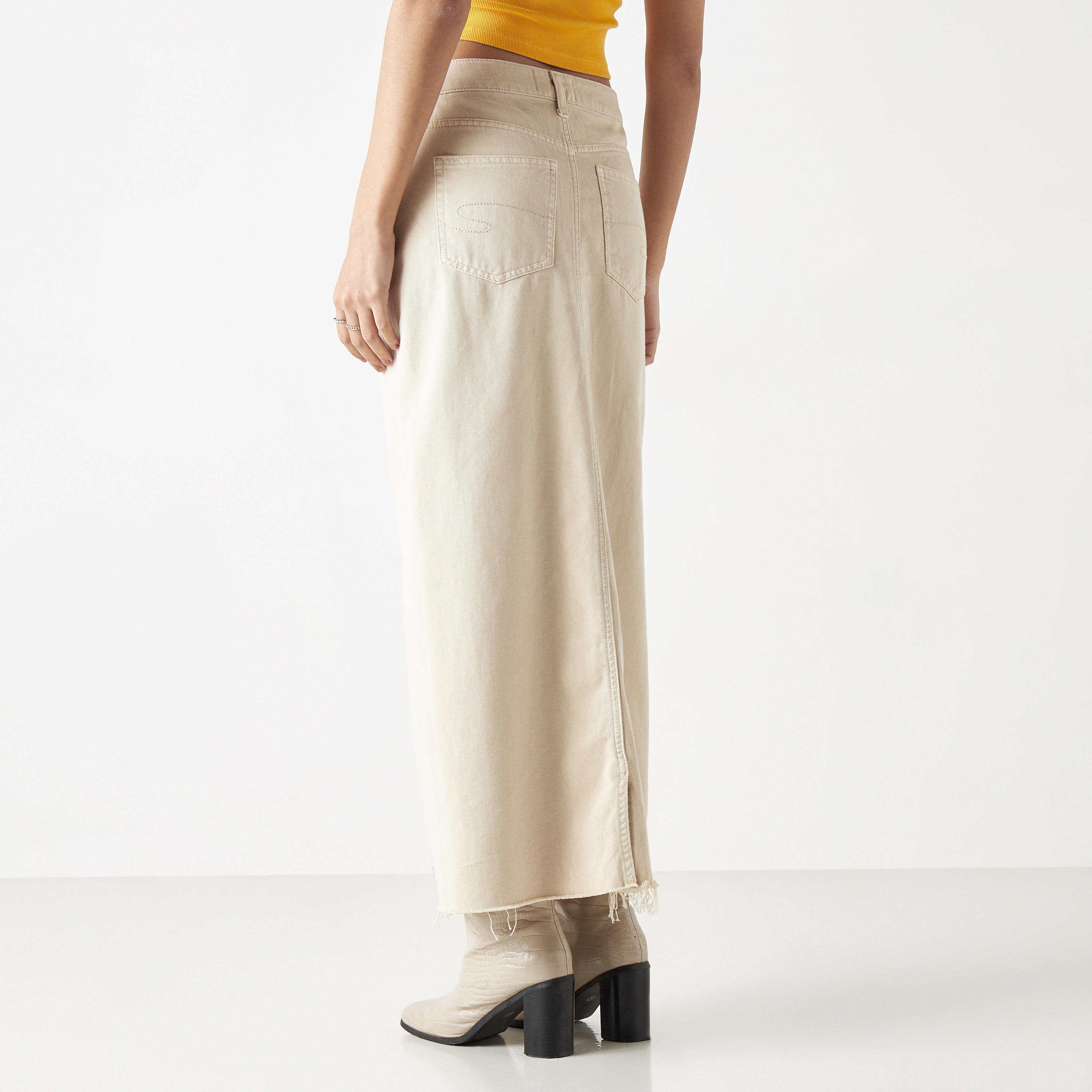 تنورة دنيم بفتحات وجيوب من لي كوبر-women-clothing-bottoms-skirts-image-2