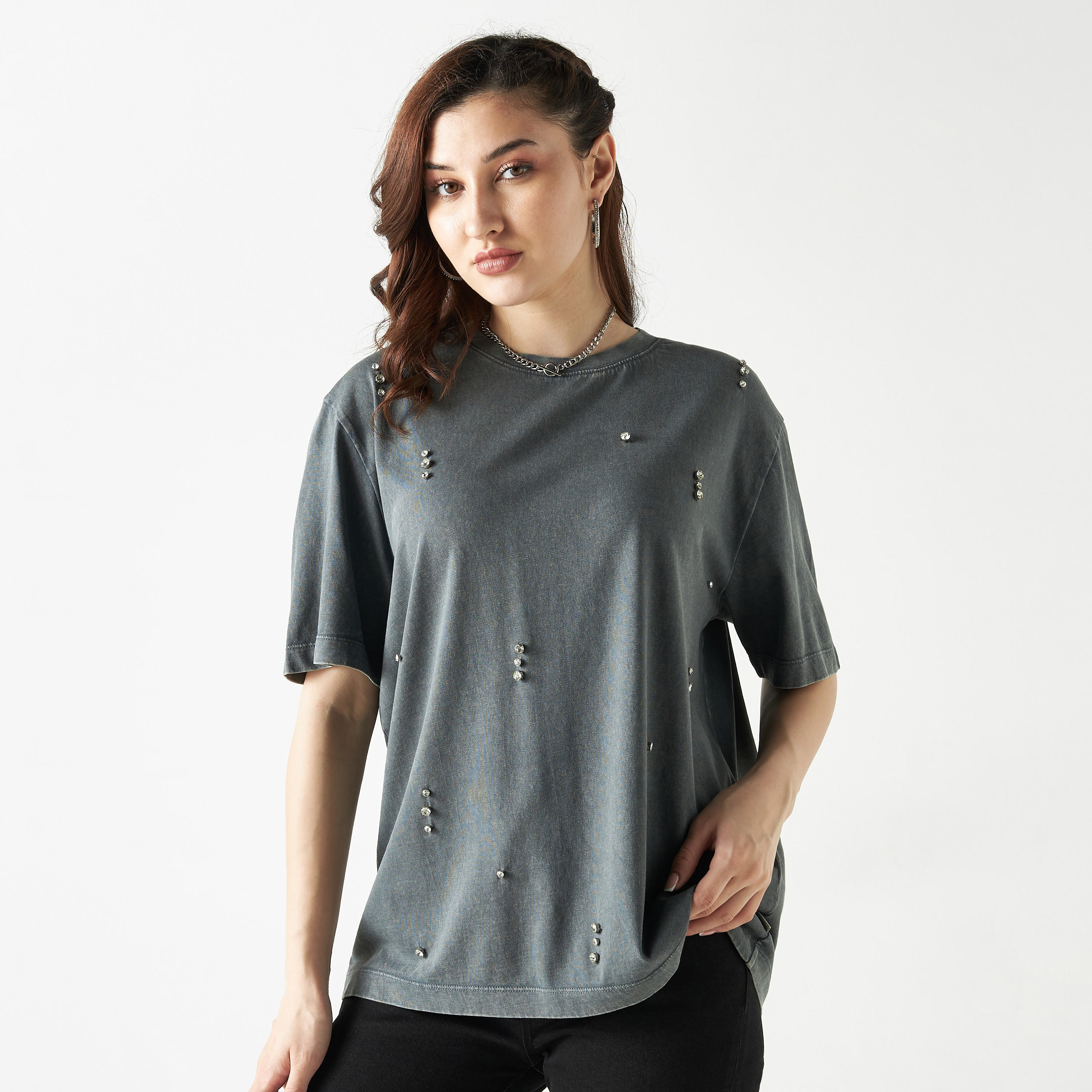 تيشيرت قطن مزين بياقة ضيّقة وأكمام قصيرة من لي كوبر-women-clothing-tshirts-image-5