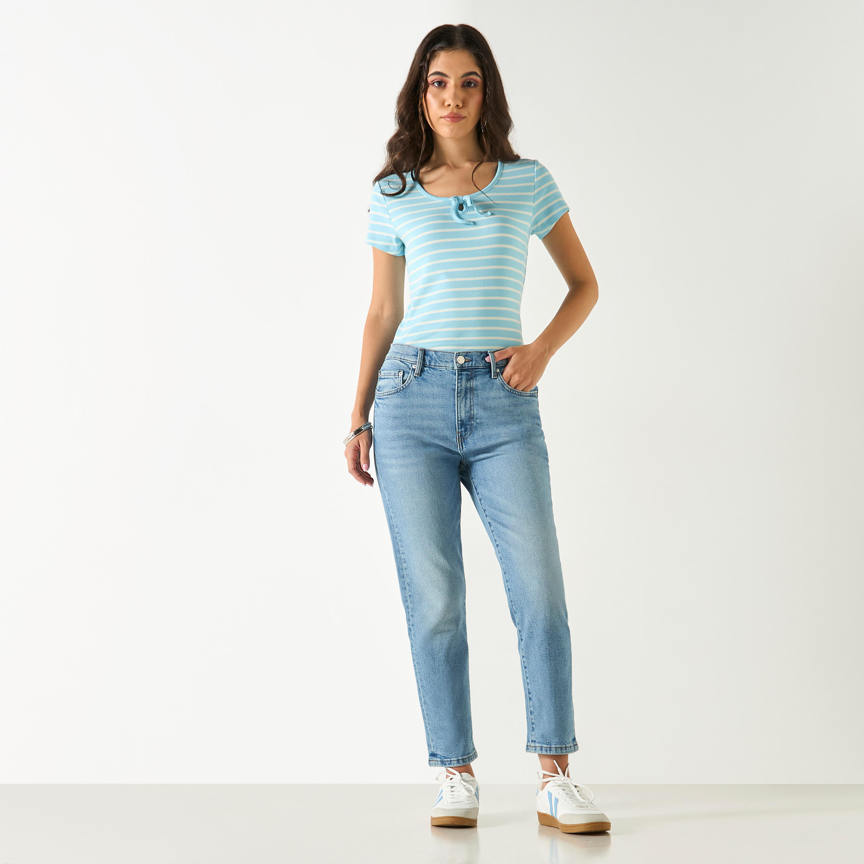 بنطلون جينز بقصّة عادية وجيوب من لي كوبر-women-clothing-bottoms-jeans-image-5