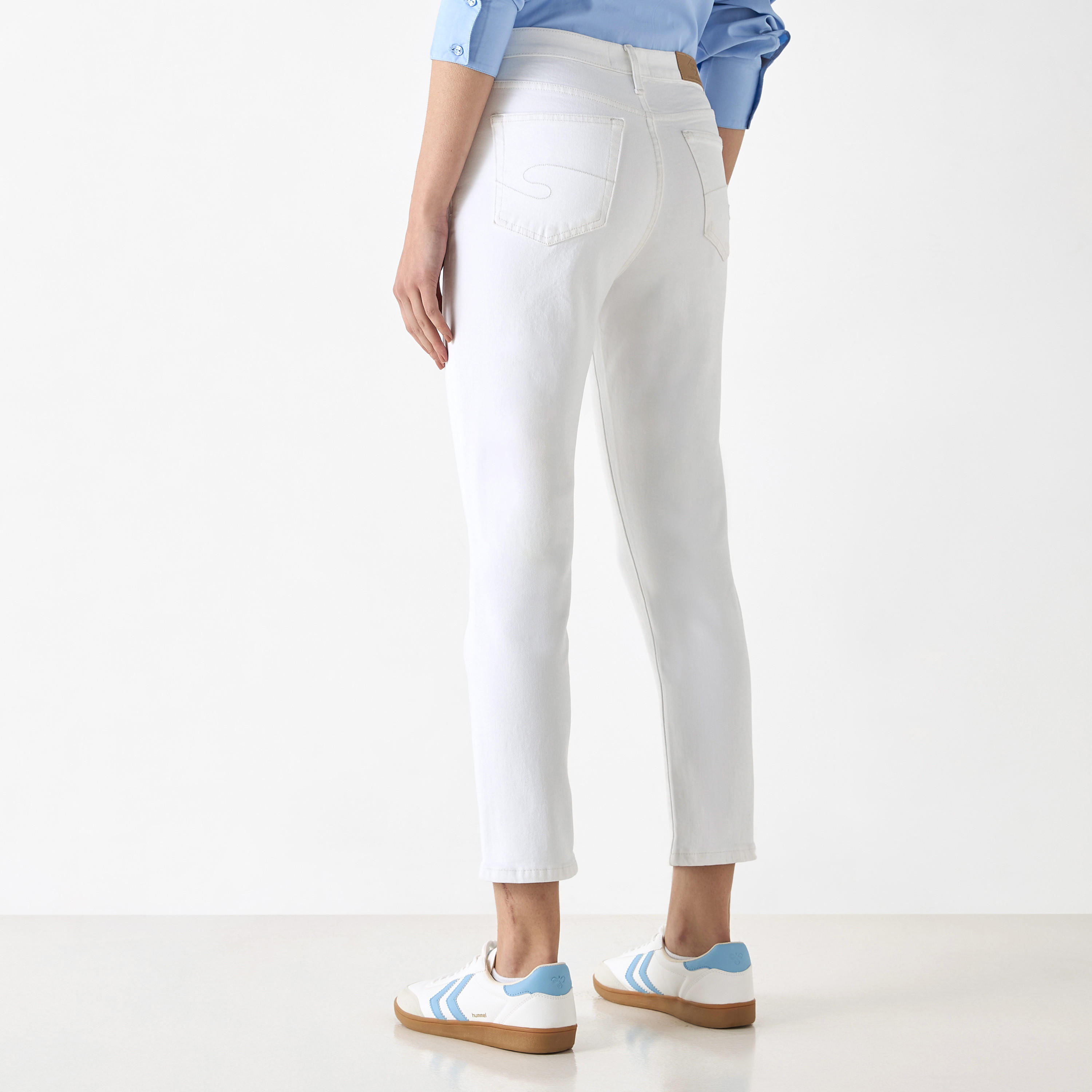 بنطلون جينز بقصّة عادية وجيوب من لي كوبر-women-clothing-bottoms-jeans-image-15
