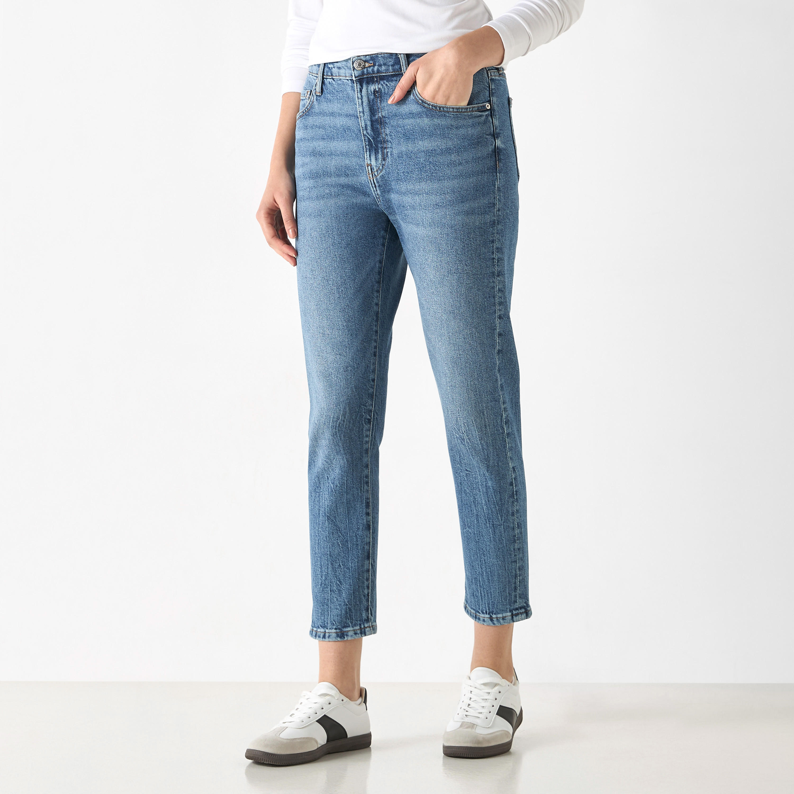 بنطلون جينز بقصّة عادية وجيوب من لي كوبر-women-clothing-bottoms-jeans-image-10