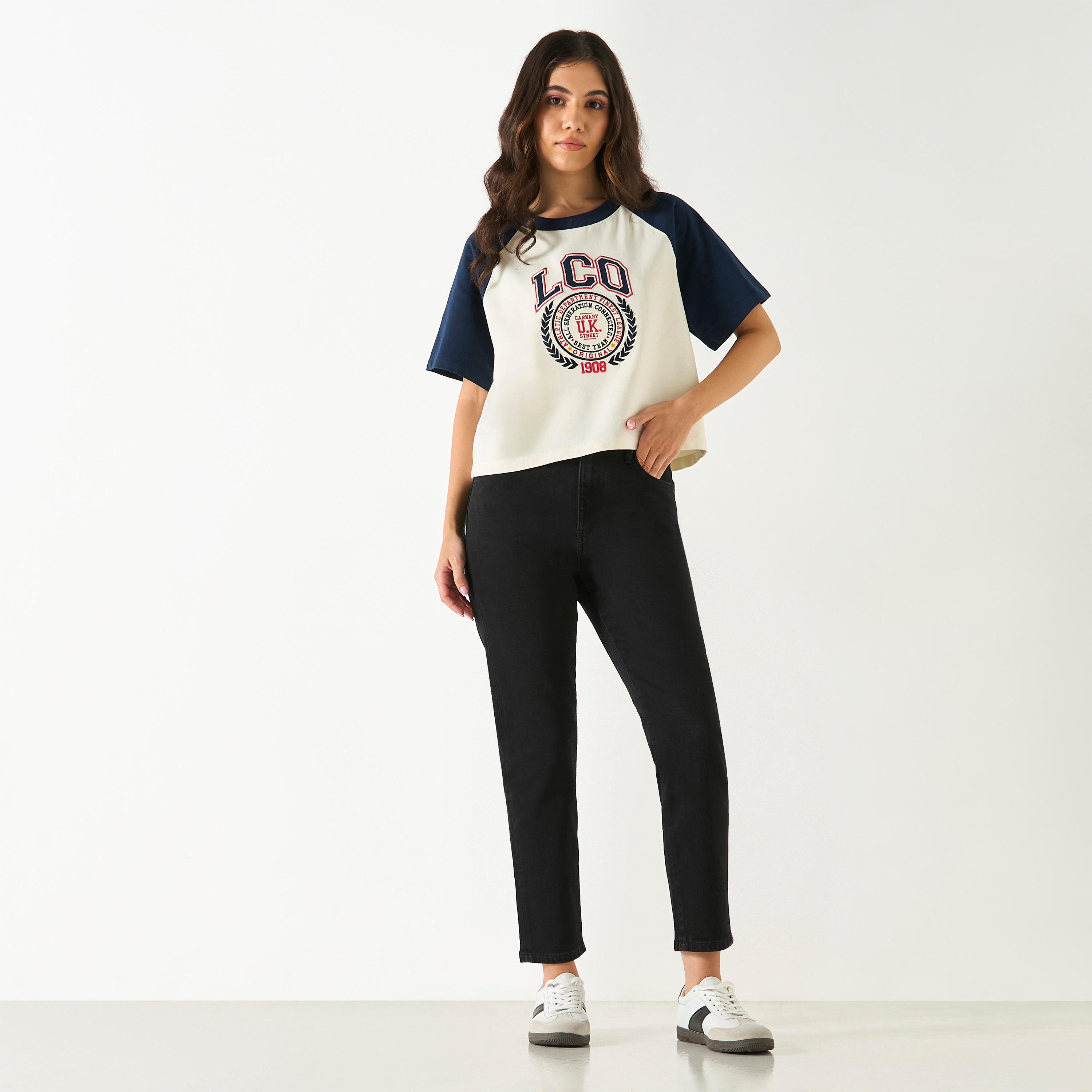 بنطلون جينز بقصّة عادية وجيوب من لي كوبر-women-clothing-bottoms-jeans-image-1