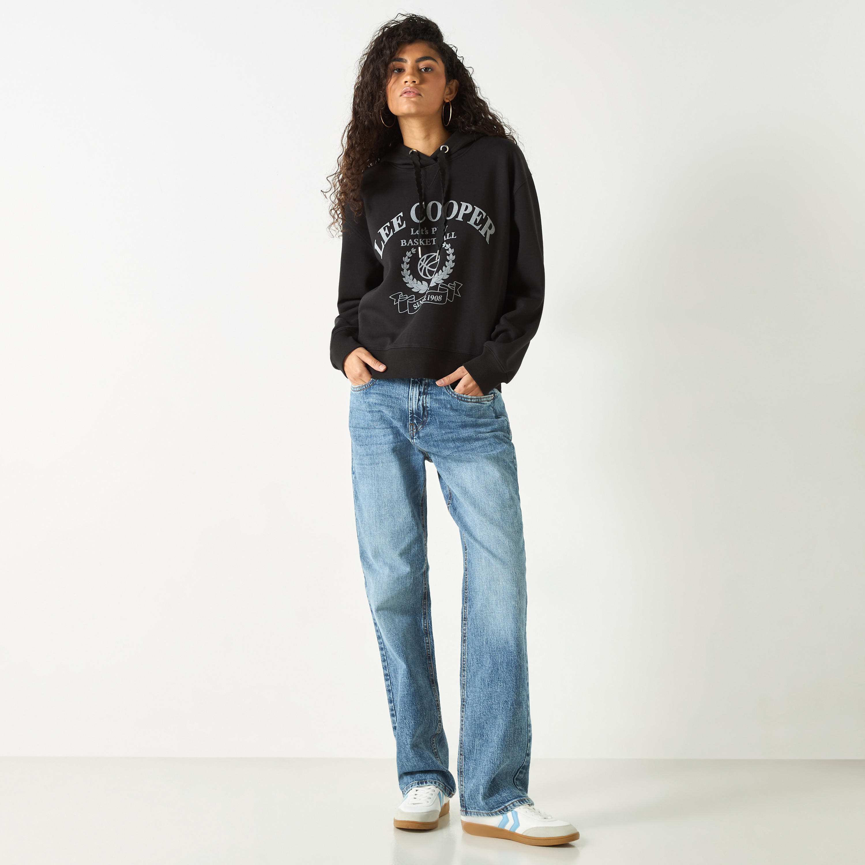 بنطلون جينز بقصّة مستقيمة وجيوب من لي كوبر-women-clothing-bottoms-jeans-image-10