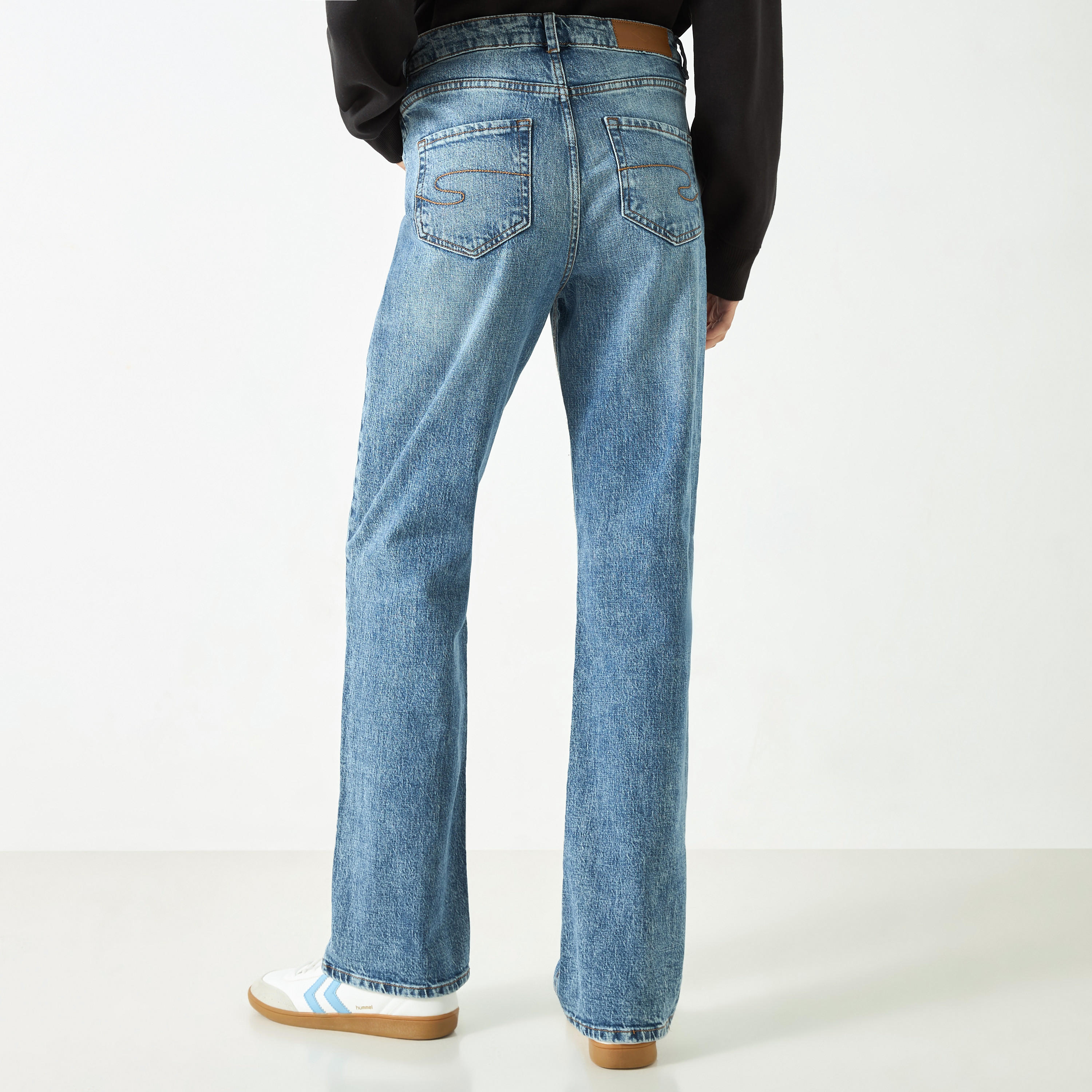 بنطلون جينز بقصّة مستقيمة وجيوب من لي كوبر-women-clothing-bottoms-jeans-image-11