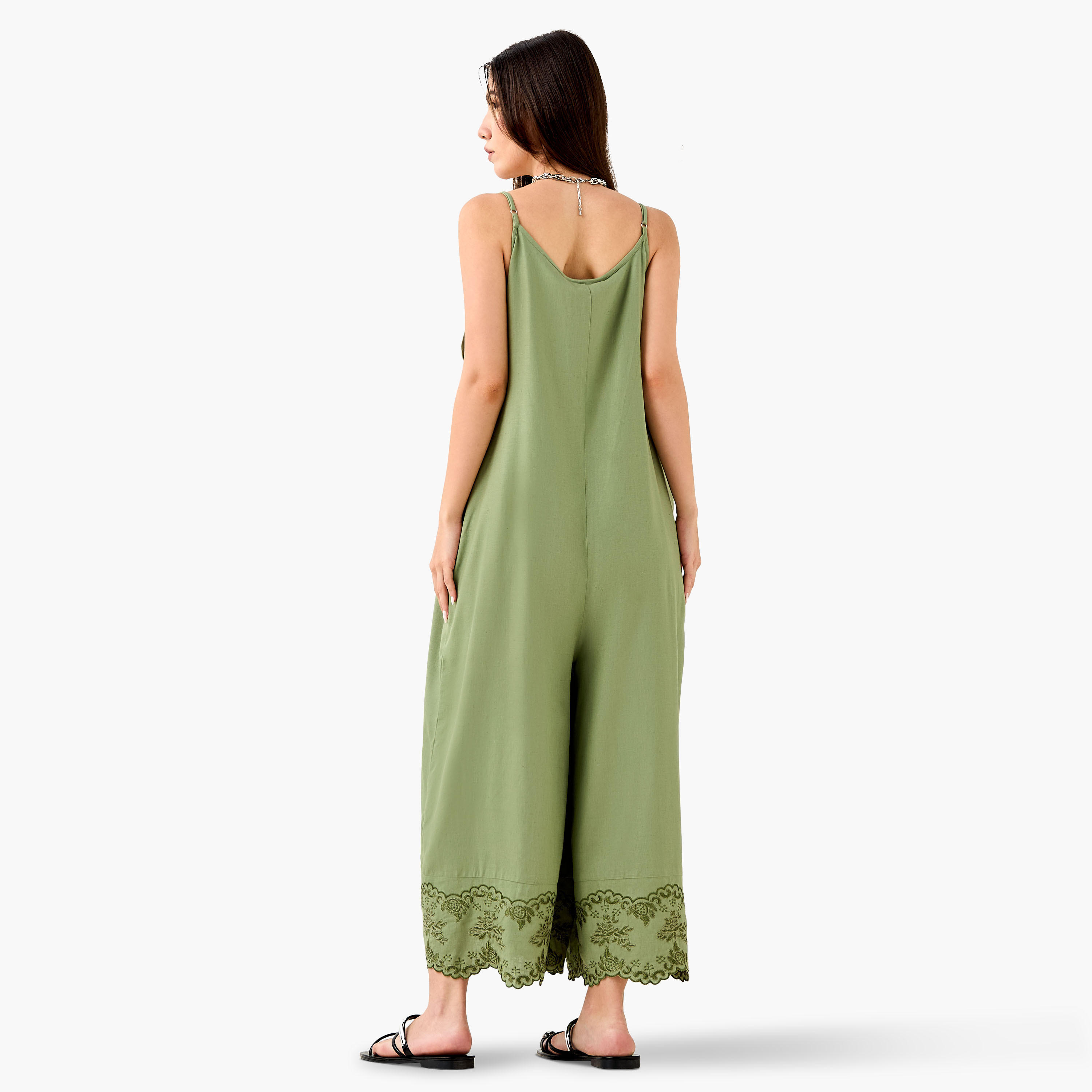 جمبسوت مطرز بدون أكمام من لي كوبر-women-clothing-jumpsuits-image-3