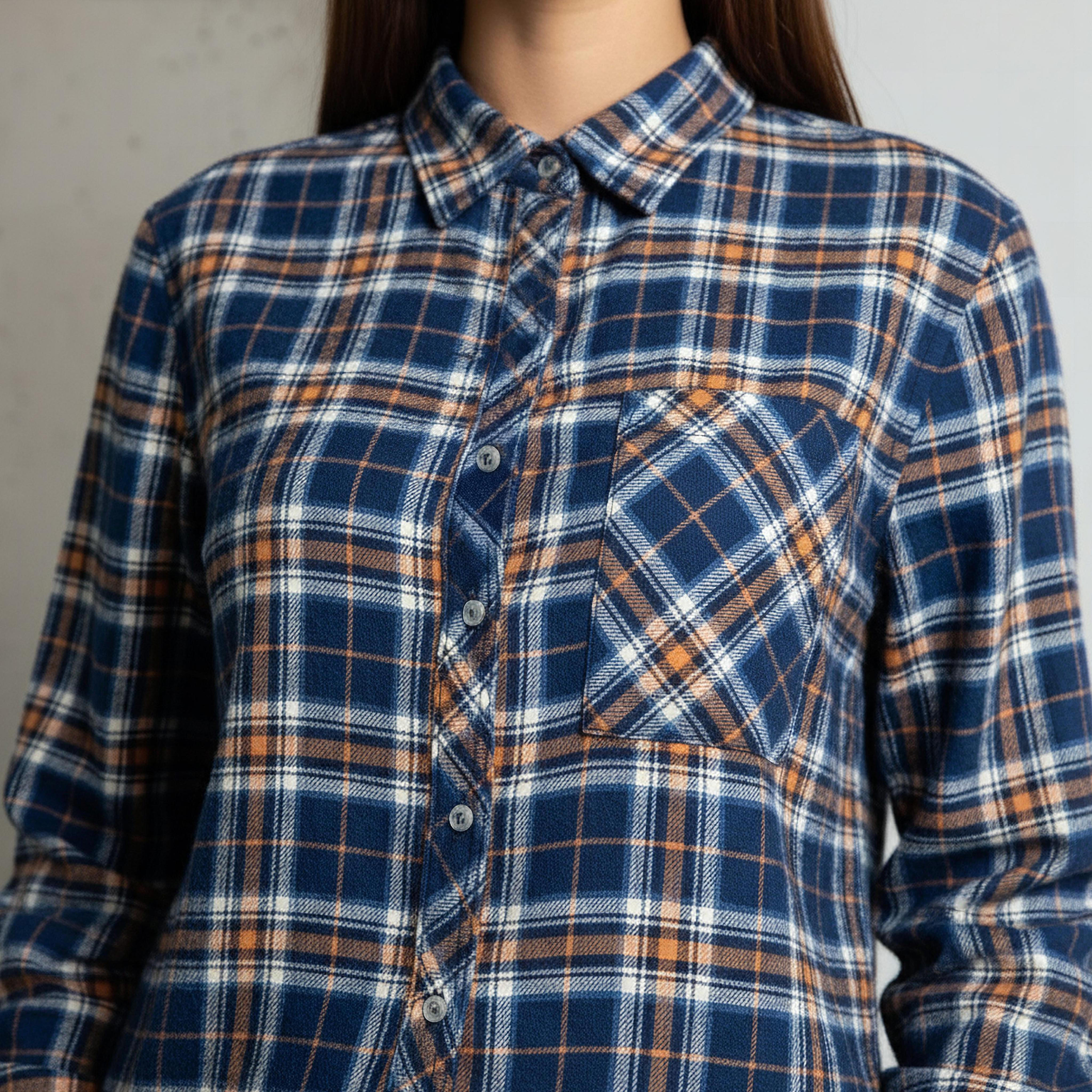 قميص كاروهات بقصة عادية من لي كوبر-women-clothing-shirtsandblouses-shirts-image-1