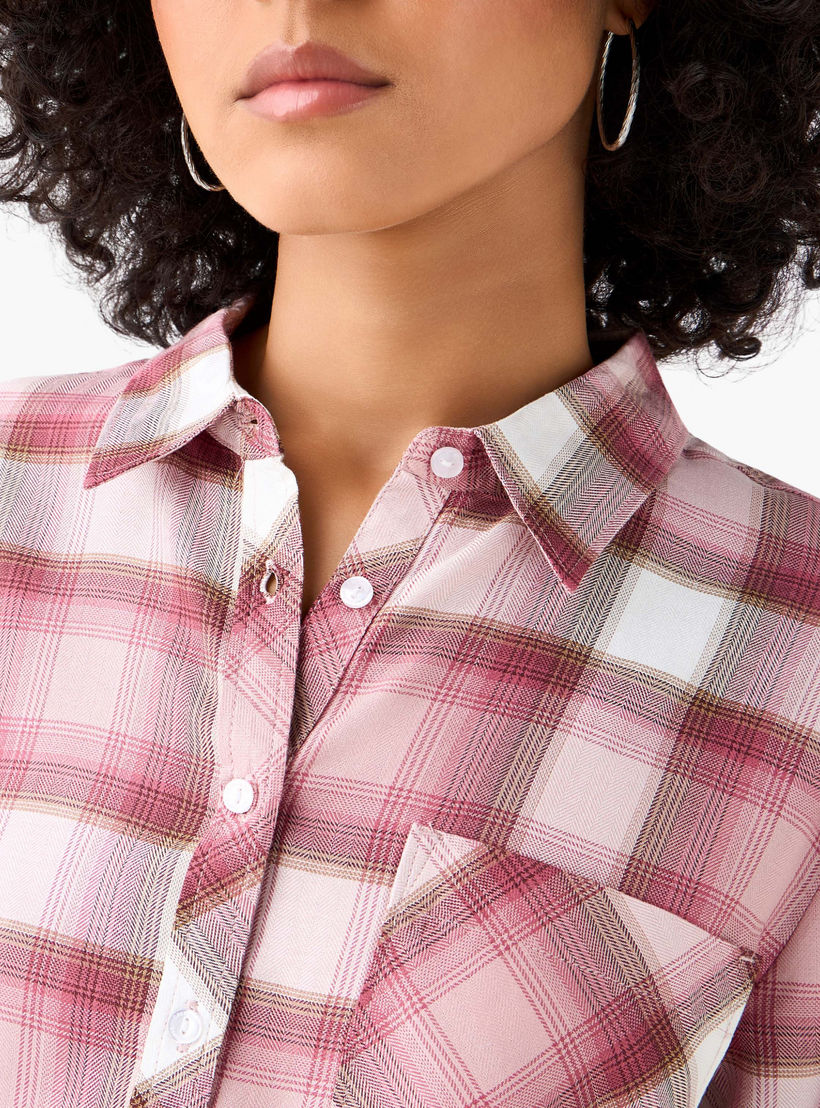 قميص كاروهات بقصة عادية من لي كوبر-women-clothing-shirtsandblouses-shirts-image-3
