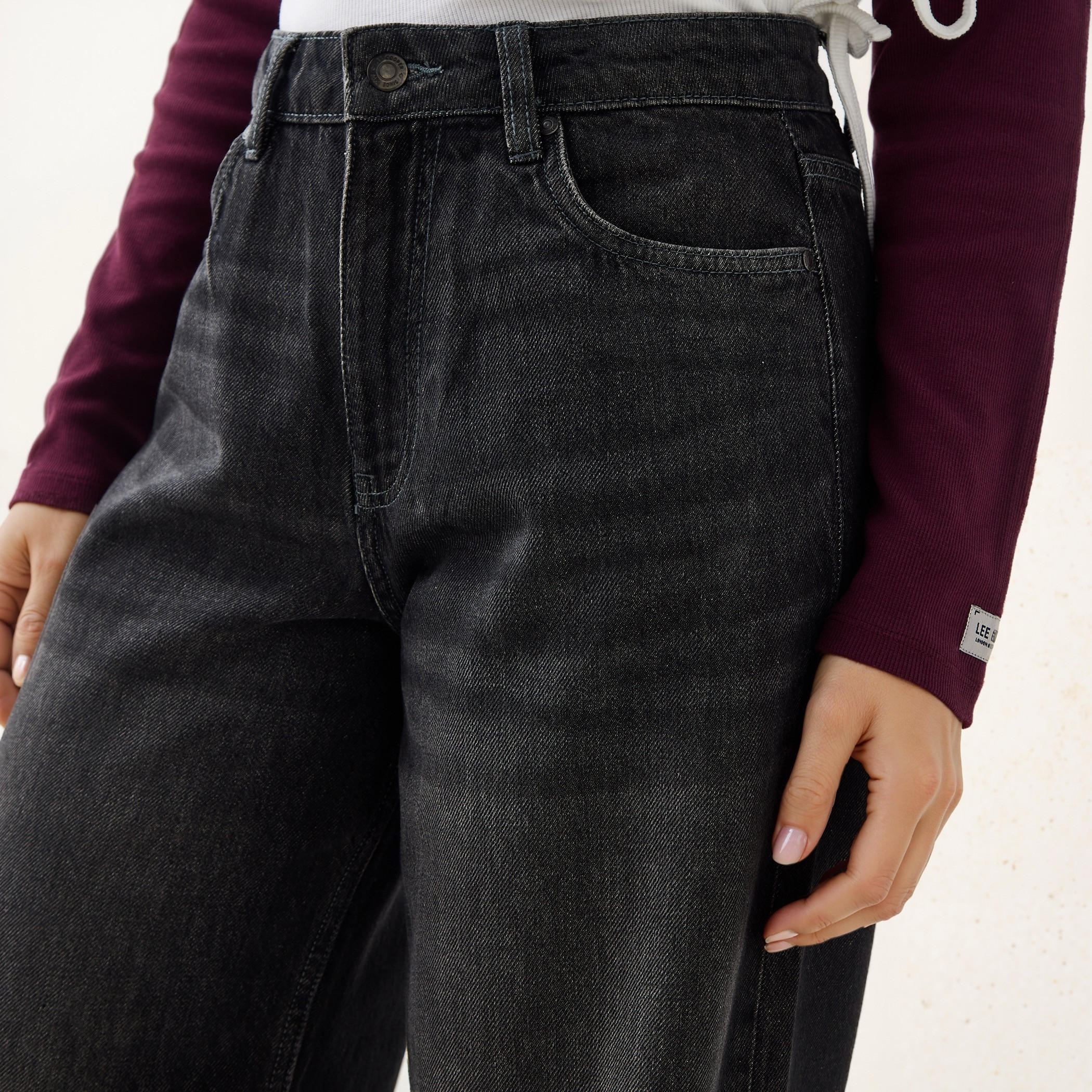 بنطلون جينز واسع الساق من لي كوبر-women-clothing-bottoms-jeans-image-2