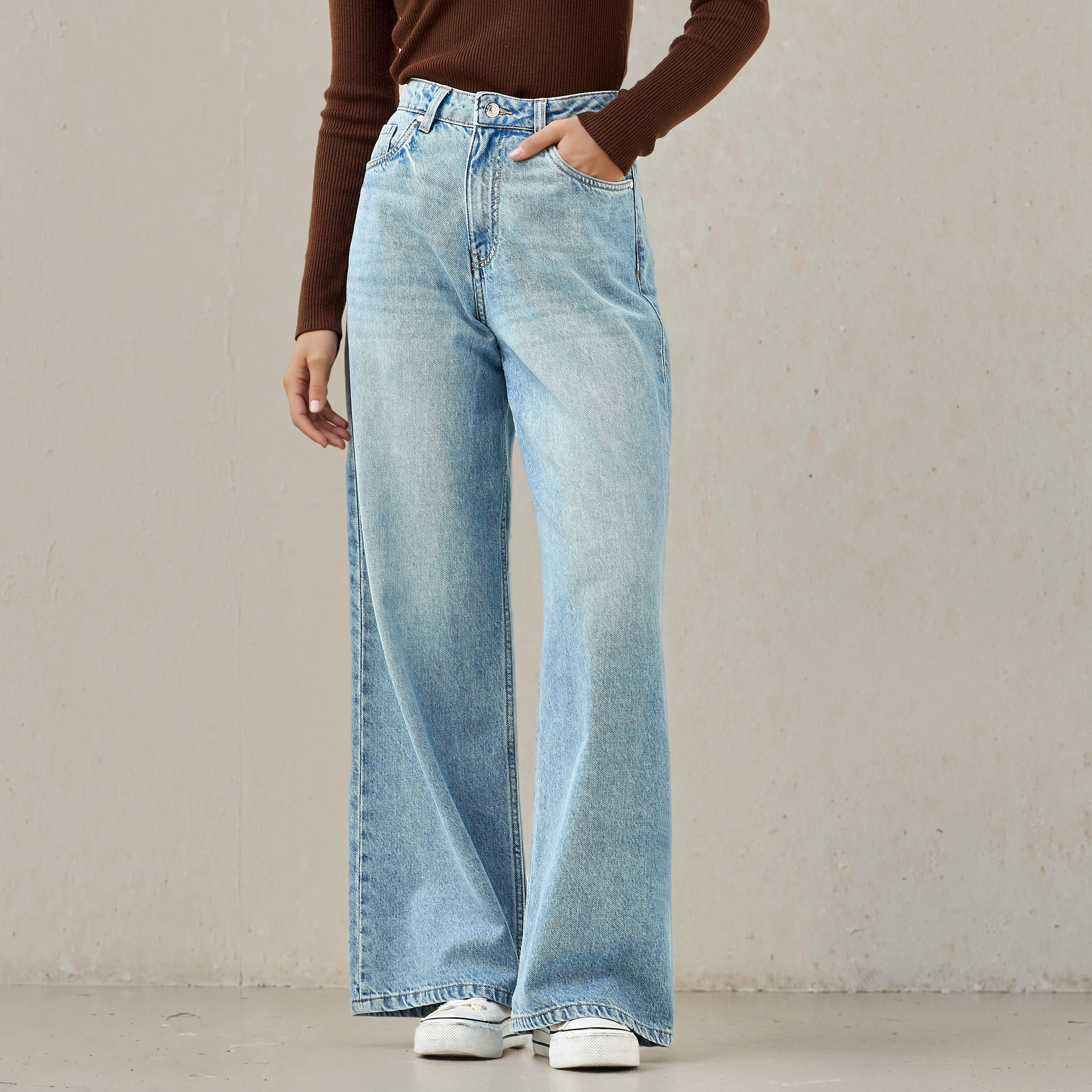 بنطلون جينز بساق واسعة وجيوب من لي كوبر-women-clothing-bottoms-jeans-image-4