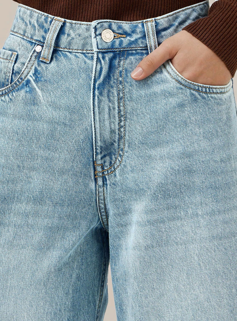 بنطلون جينز بساق واسعة وجيوب من لي كوبر-women-clothing-bottoms-jeans-image-1