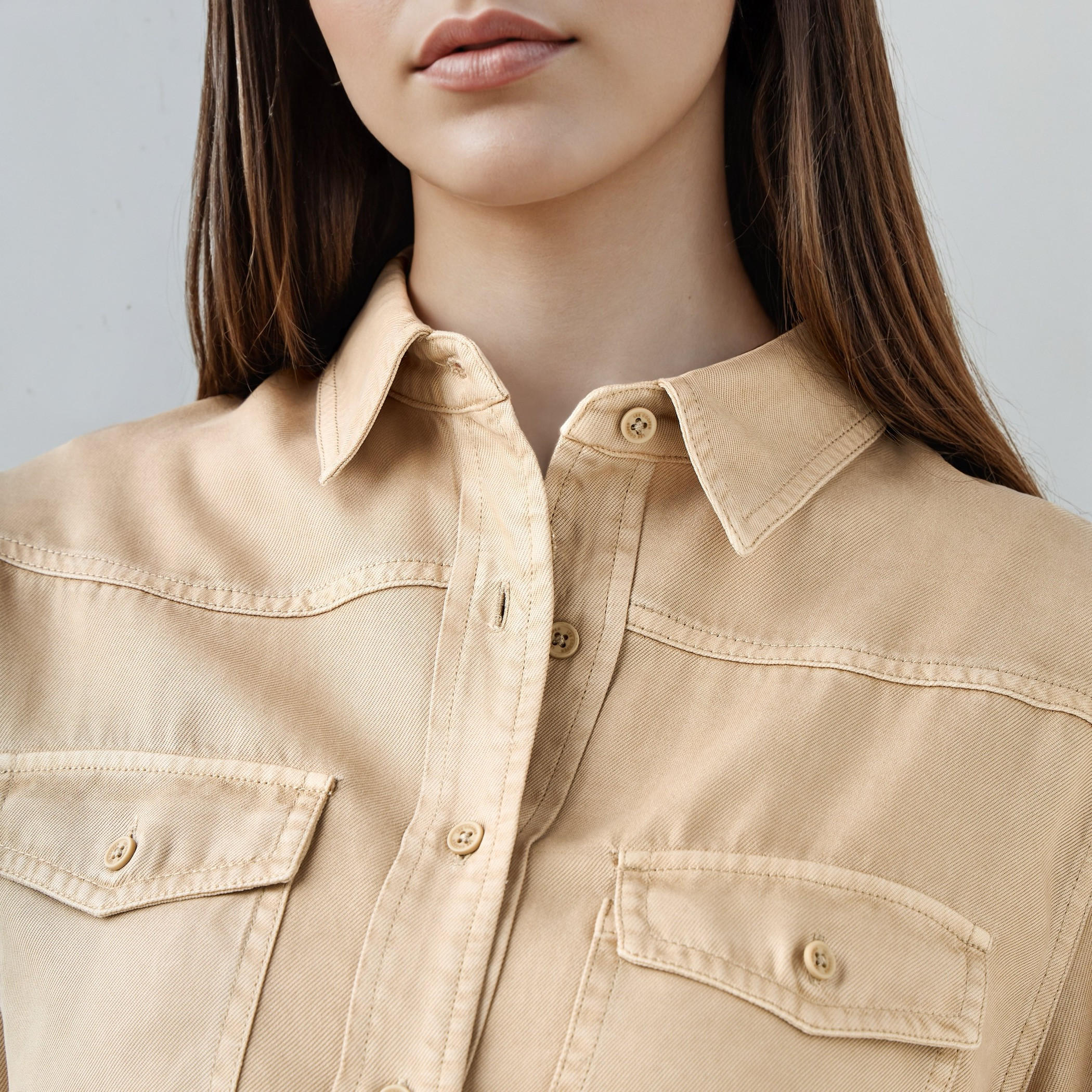 قميص تنسل بقصة عادية وأكمام طويلة من لي كوبر-women-clothing-shirtsandblouses-shirts-image-5