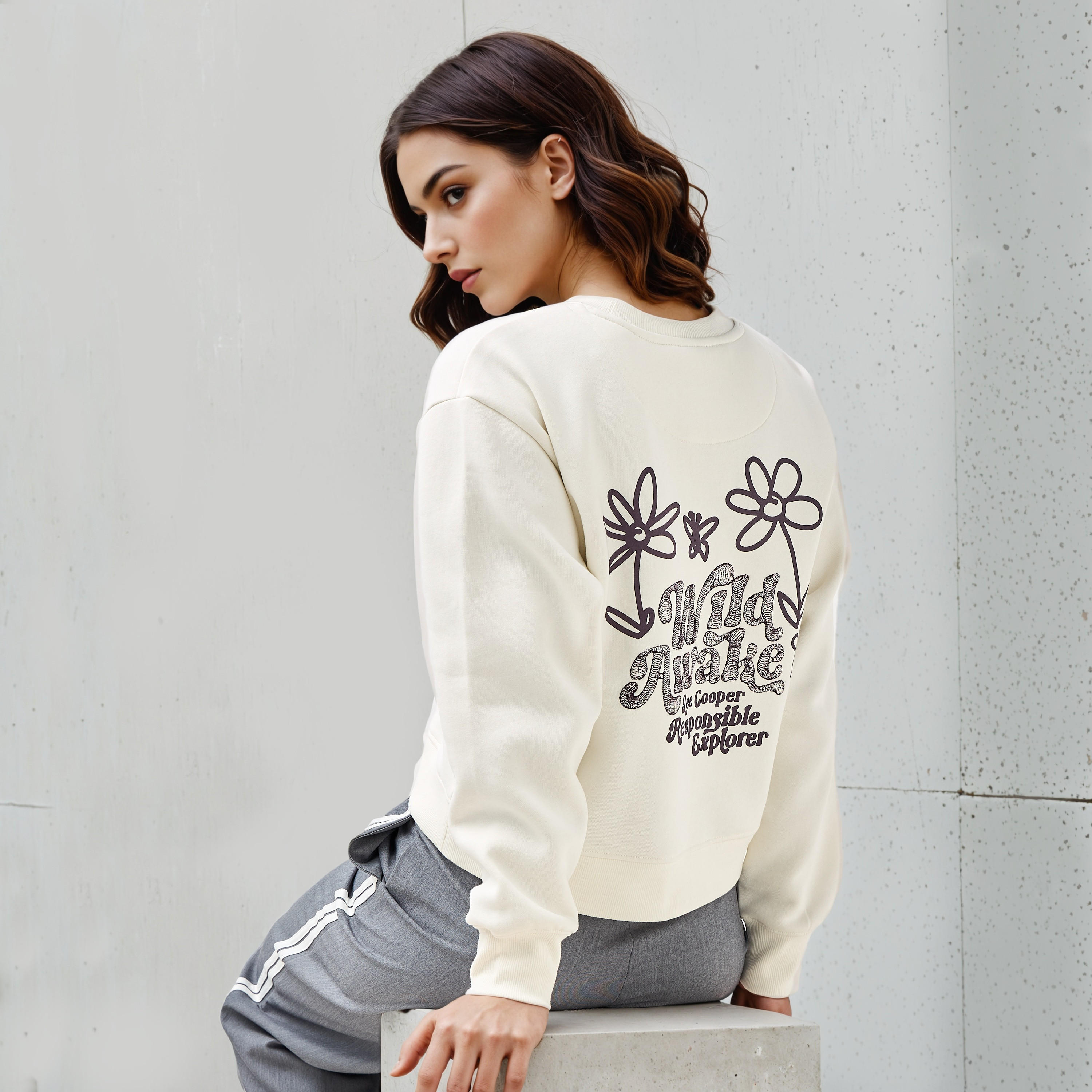 Lee Cooper Logo Print Sweatshirt-women-winterwear-hoodiesandsweatshirts-sweatshirts-image-1