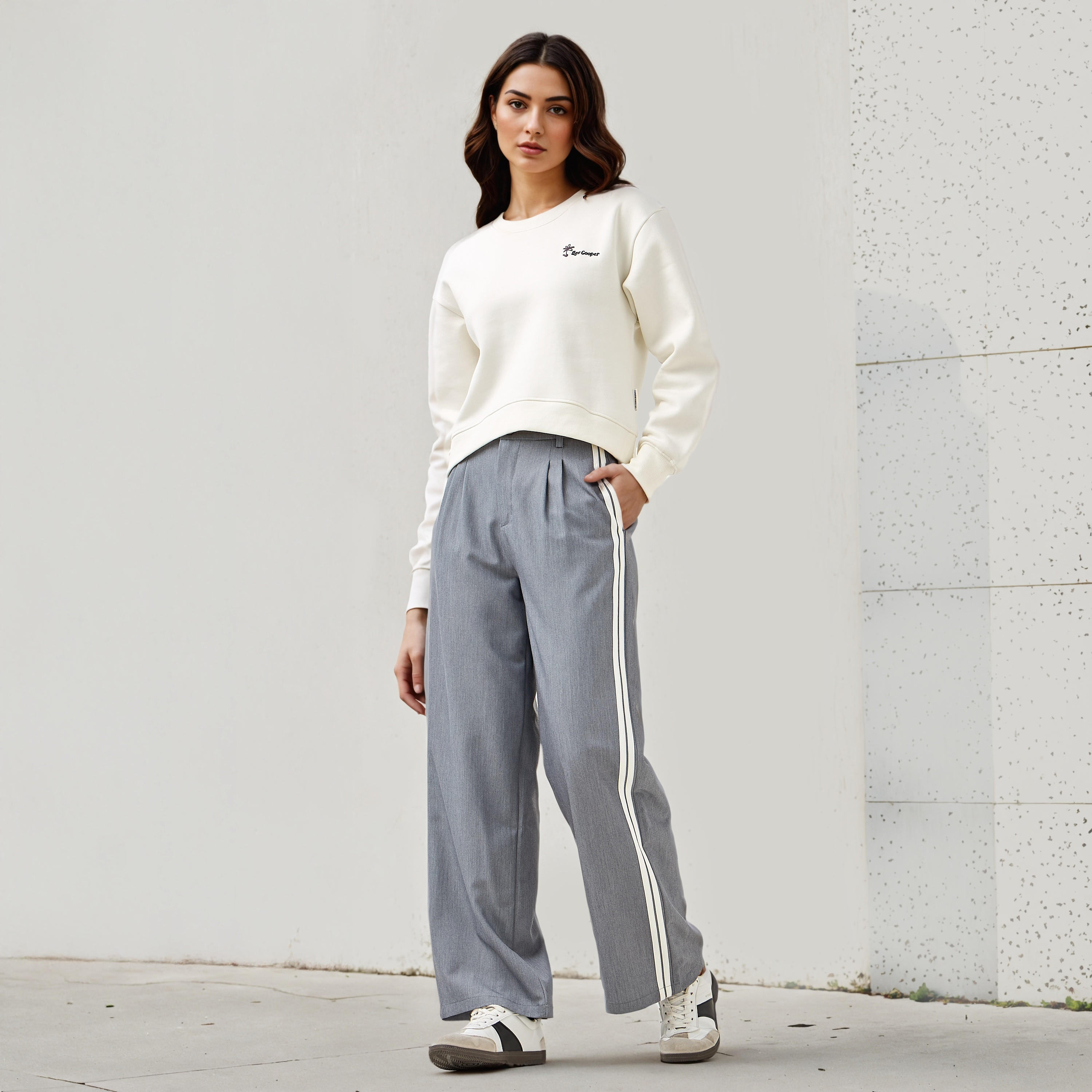 Lee Cooper Logo Print Sweatshirt-women-winterwear-hoodiesandsweatshirts-sweatshirts-image-2