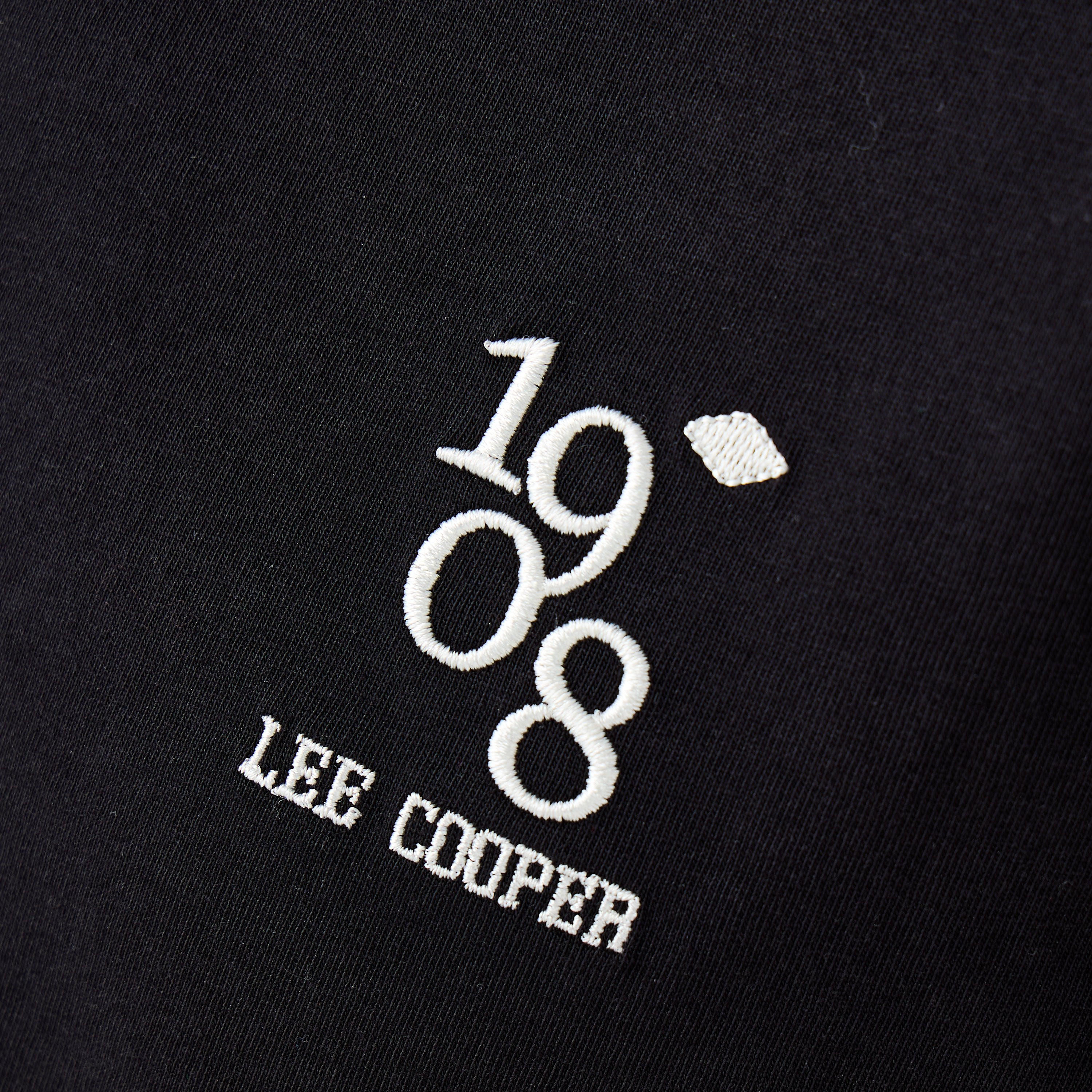 تيشيرت بطبعات من لي كوبر-women-clothing-tshirts-image-1