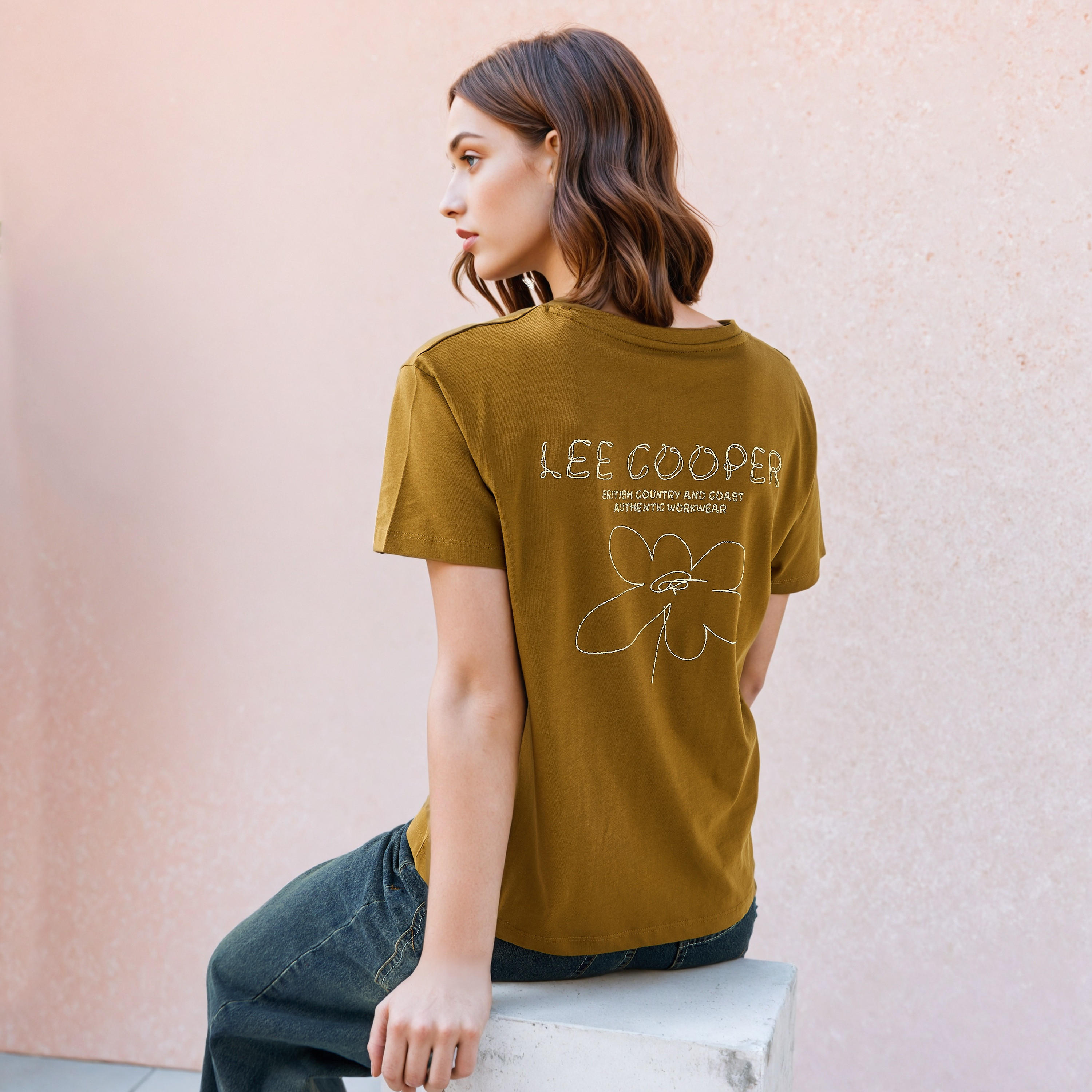 تيشيرت مطرز من لي كوبر-women-clothing-tshirts-image-5