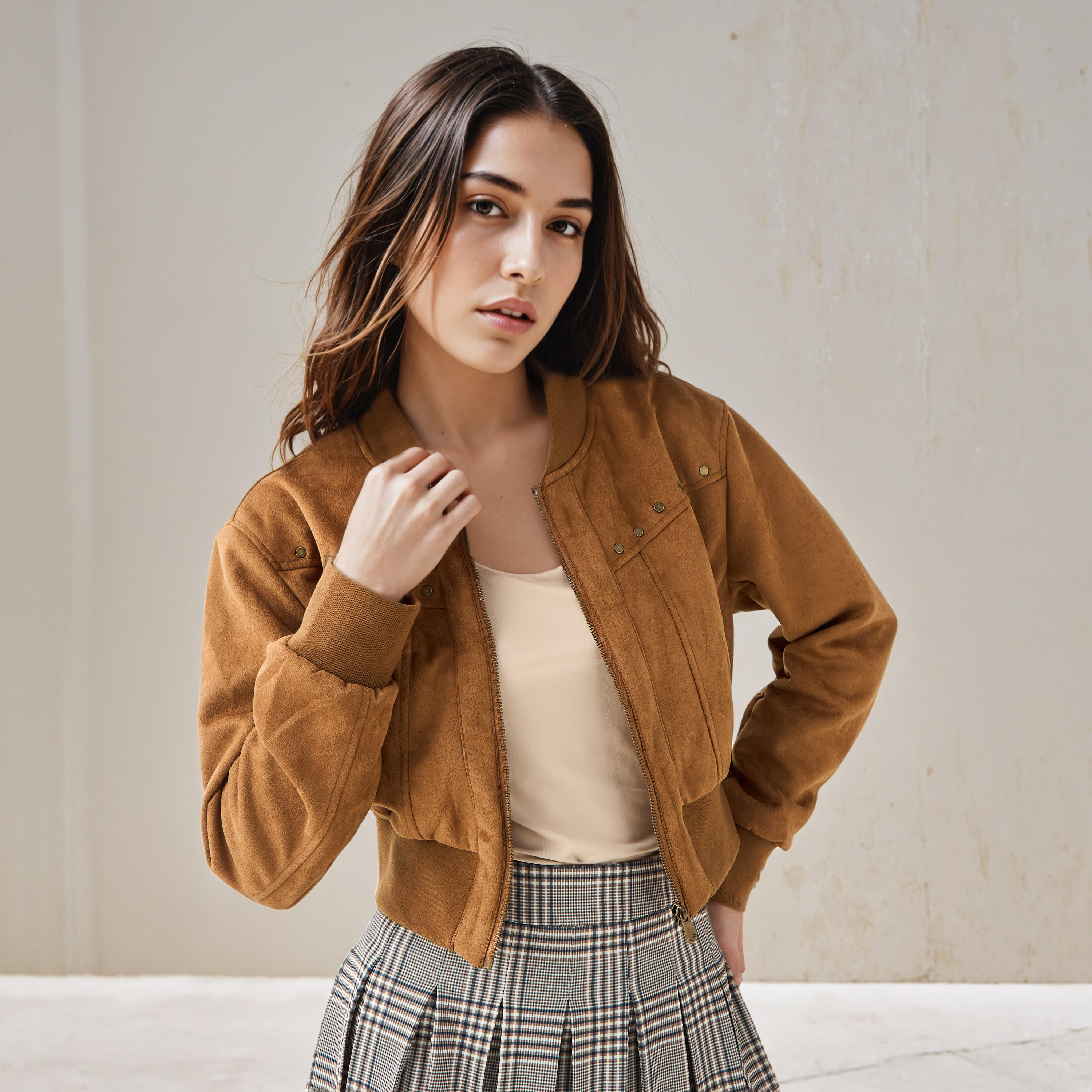 جاكيت بومبر قصير مزين من لي كوبر-women-winterwear-coatsandjackets-jackets-image-1