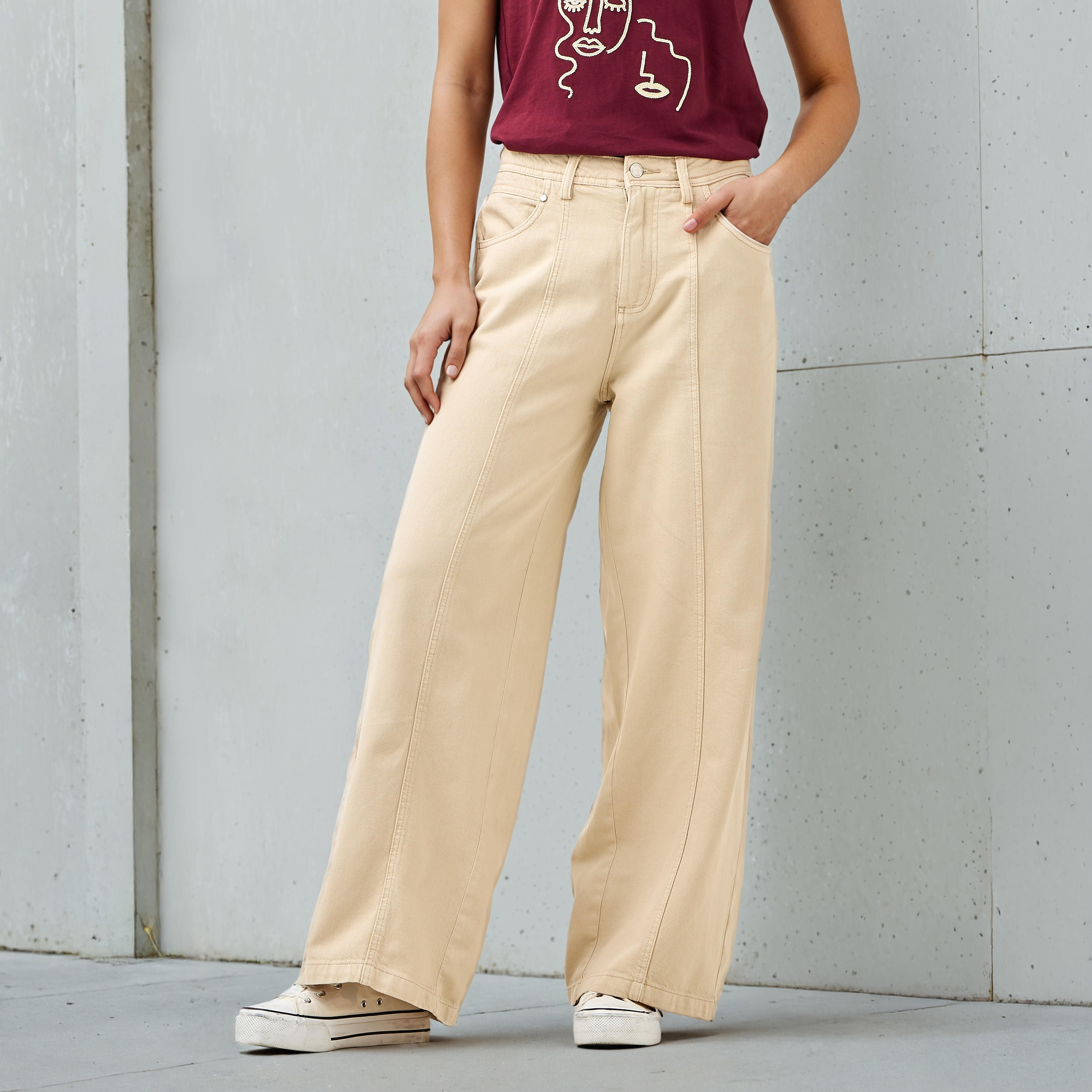 بنطلون جينز واسع الساقين من لي كوبر-women-clothing-bottoms-jeans-image-4
