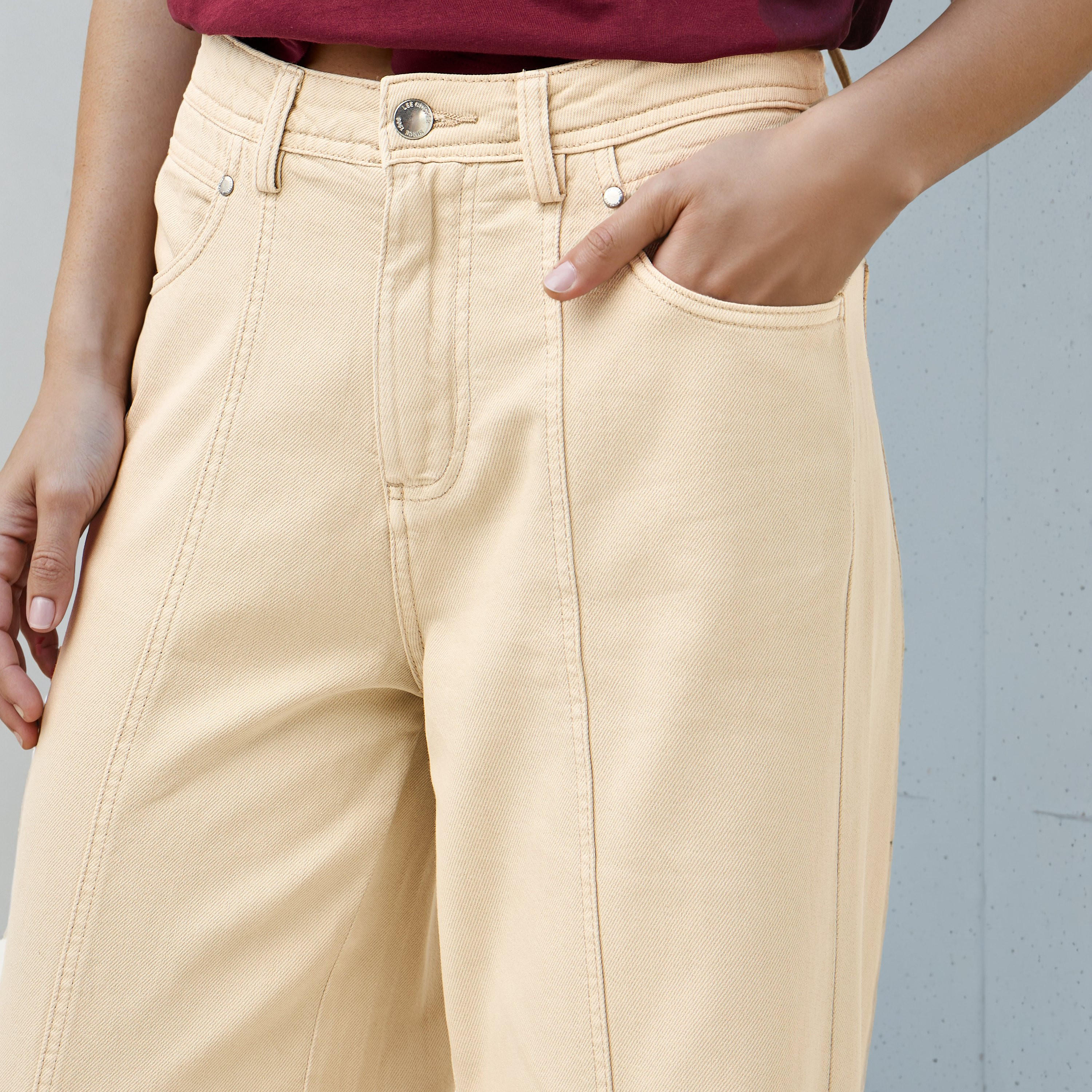 بنطلون جينز واسع الساقين من لي كوبر-women-clothing-bottoms-jeans-image-1