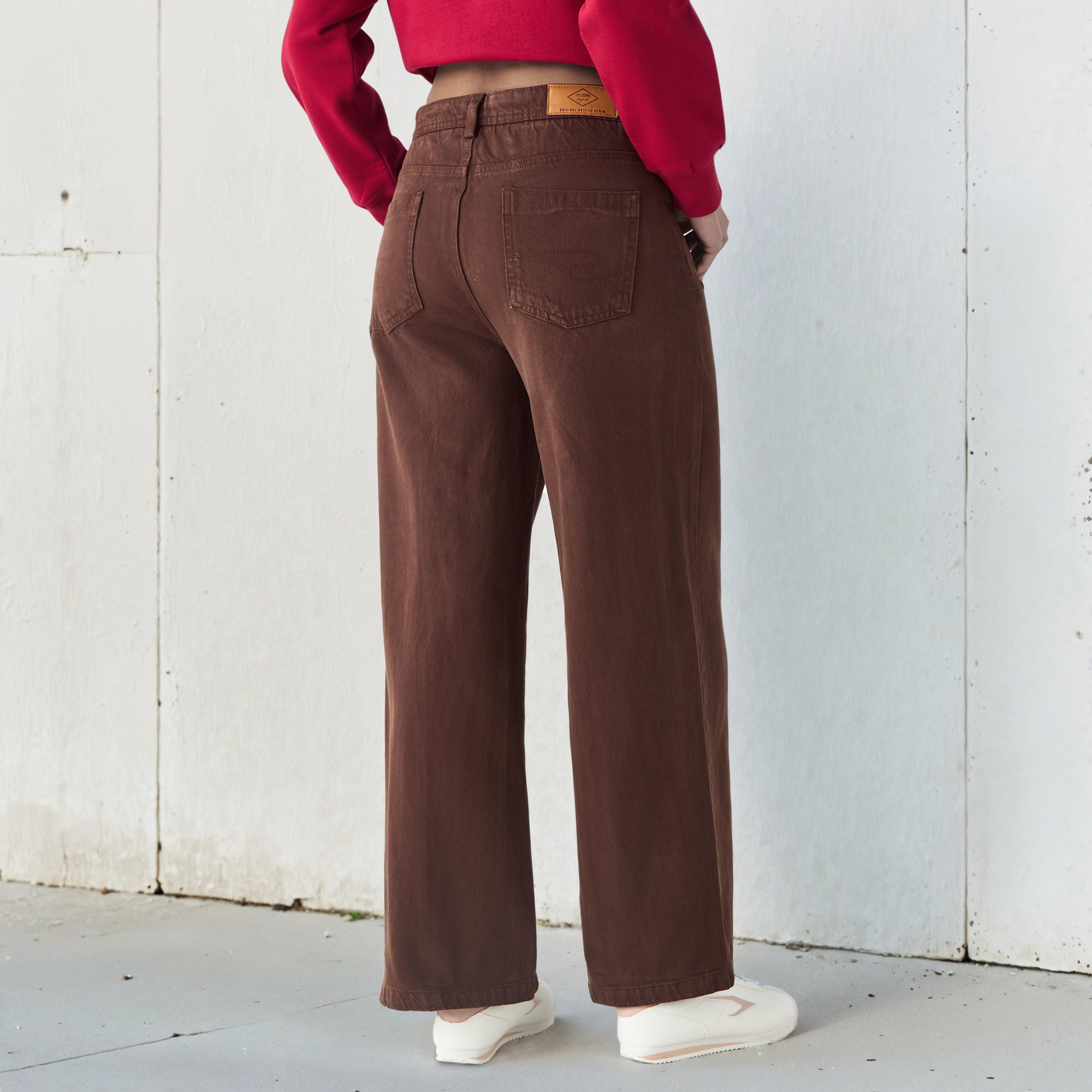 بنطلون جينز واسع الساقين من لي كوبر-women-clothing-bottoms-jeans-image-4