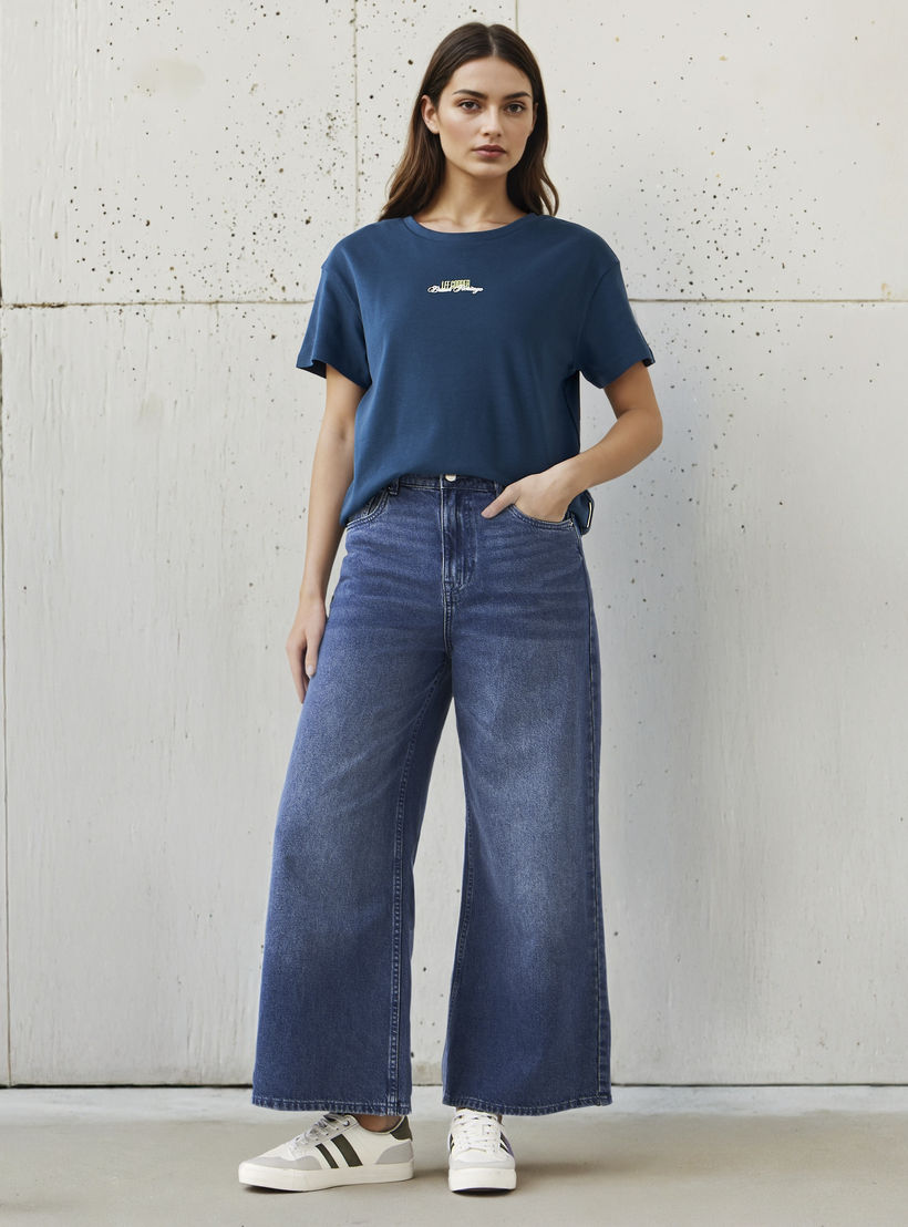 Lee Cooper T-shirt Regular Fit with Logo Print Cotton-women-clothing-tshirts-image-2