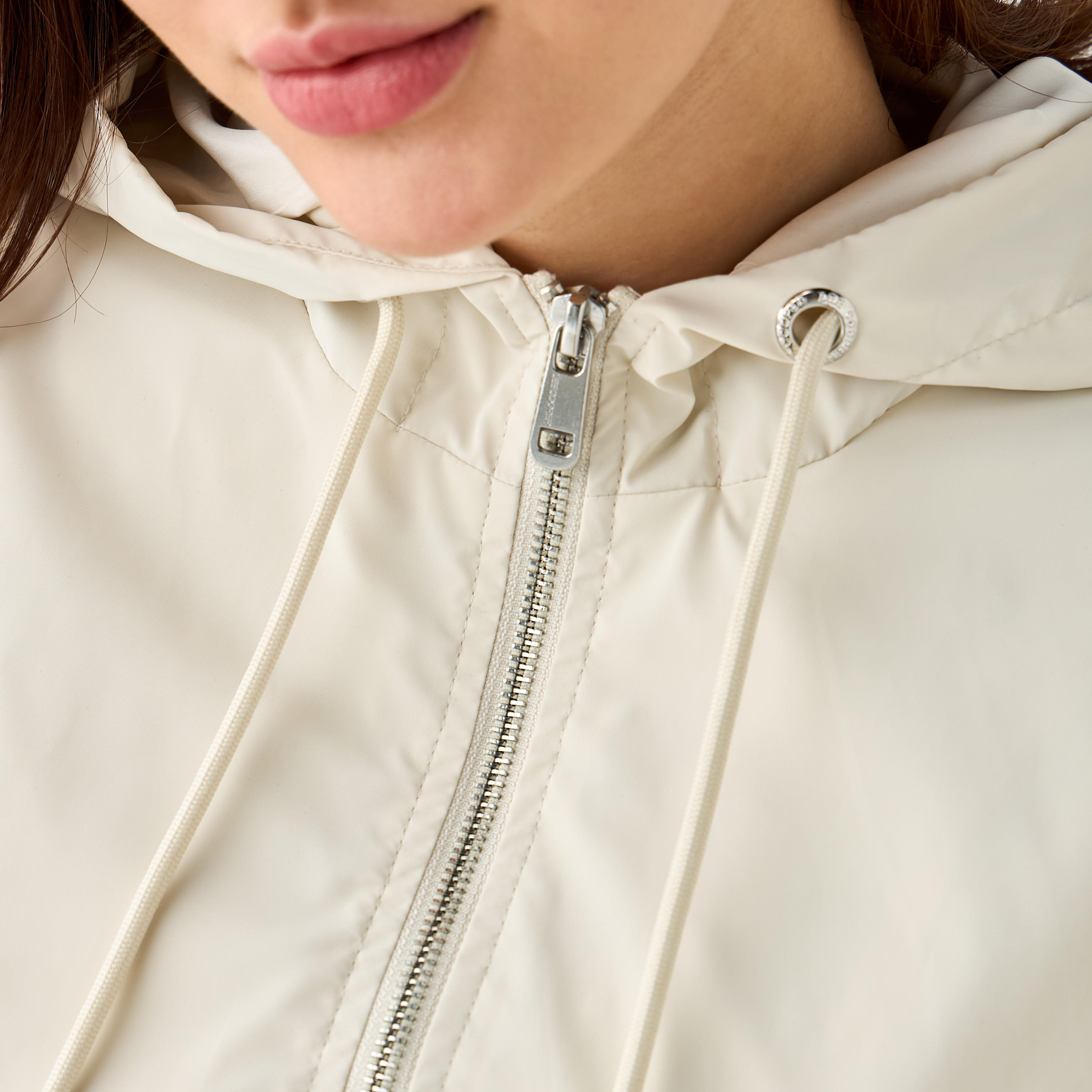 جاكيت فيرونيكا قصير مع قبعة من لي كوبر-women-winterwear-coatsandjackets-jackets-image-3