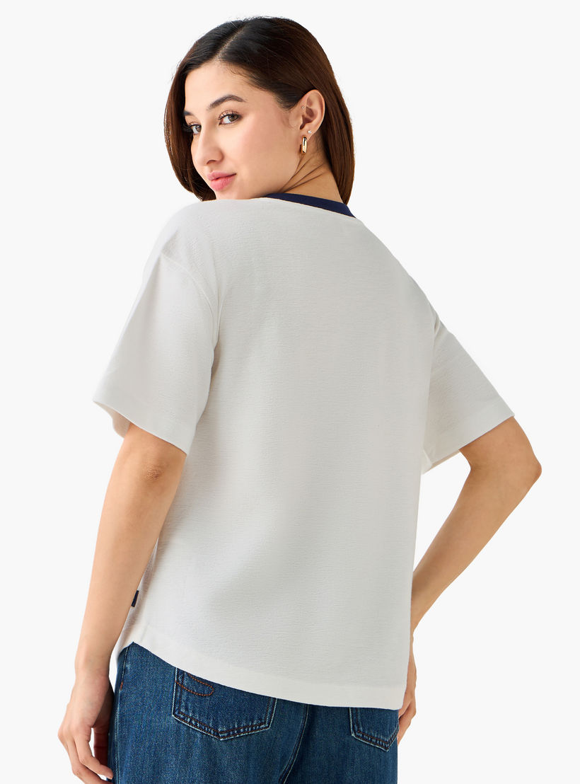 Lee Cooper Regular Fit T-shirt with Logo Embroidery and V-neck-women-clothing-tshirts-image-5