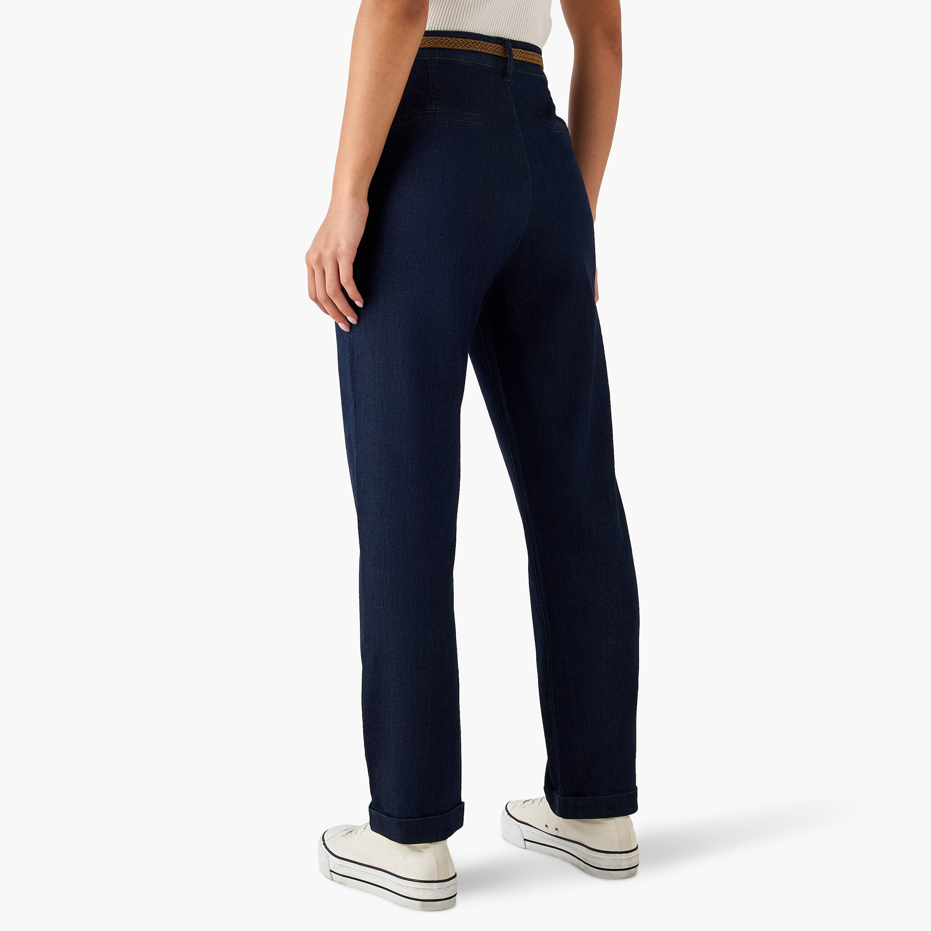 بنطلون بقصّة عادية وحزام مضفر من لي كوبر-women-clothing-bottoms-trousers-image-4
