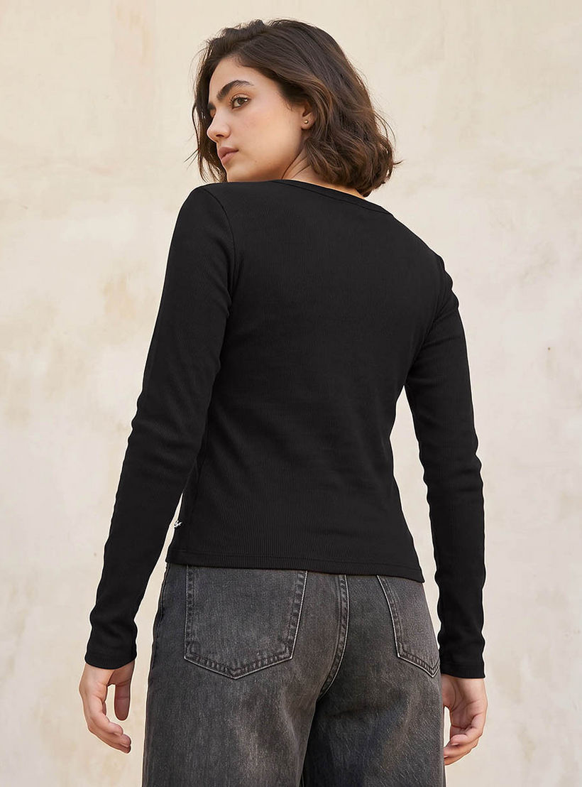 بلوزة مضلعة بنصف وصلة أزرار من لي كوبر-women-clothing-tshirts-image-4