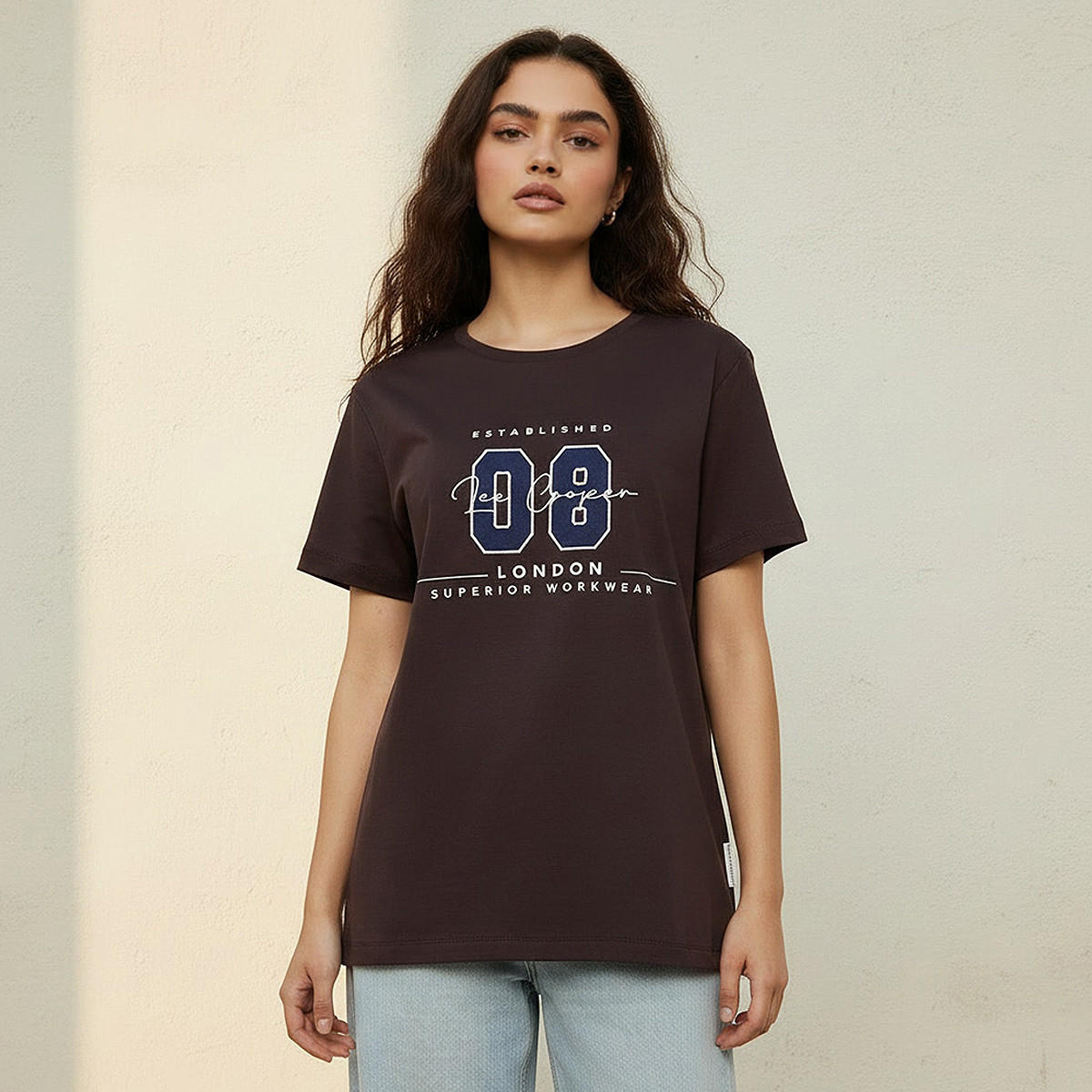 تيشرت قطن مطرز بقصّة مريحة من لي كوبر-women-clothing-tshirts-image-1