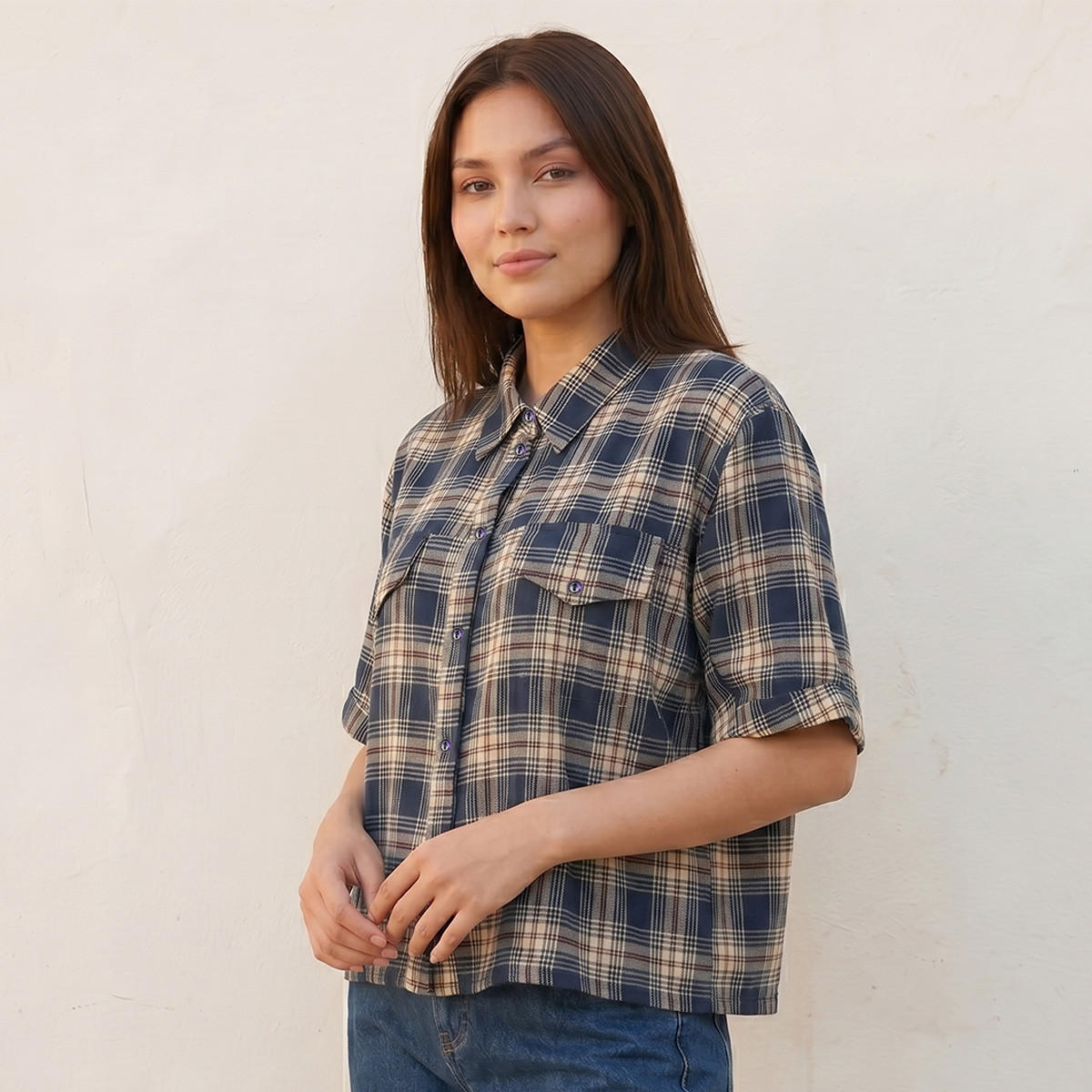قميص قطن بقصة عادية ونقشة كاروهات من لي كوبر-women-clothing-shirtsandblouses-shirts-image-1