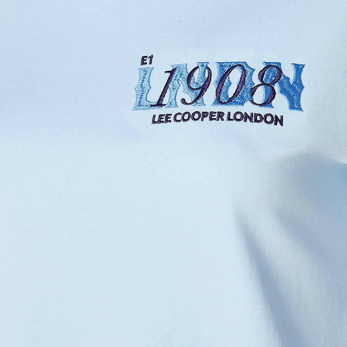 تيشيرت قطن بقصّة مريحة وطبعات من لي كوبر-women-clothing-tshirts-image-2