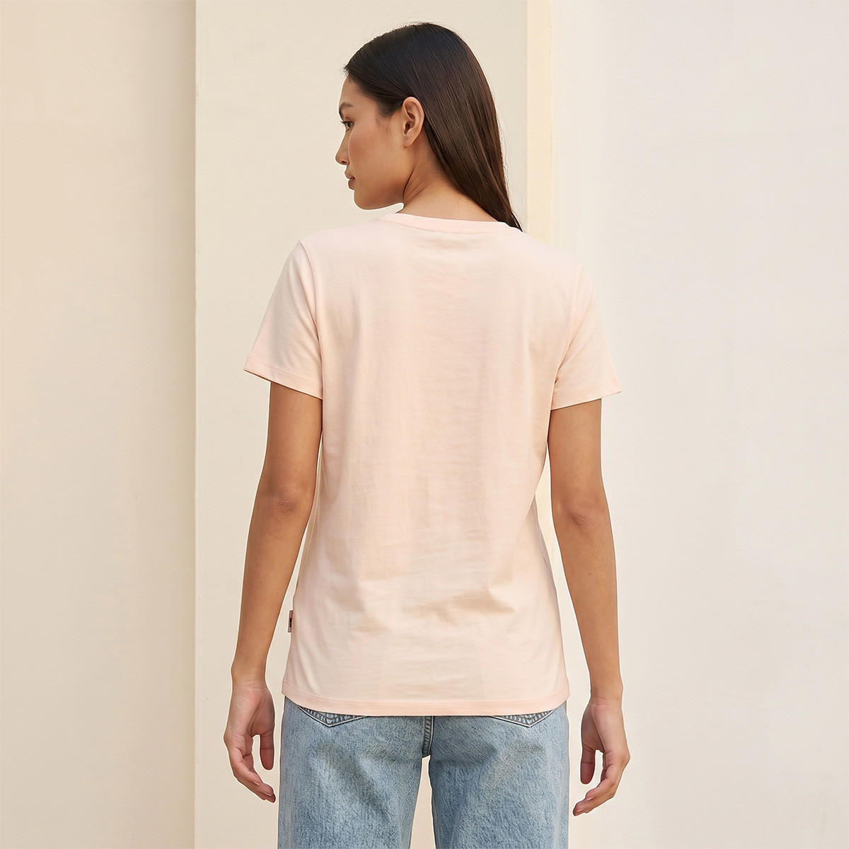 تيشيرت قطن بقصّة مريحة وطبعات من لي كوبر-women-clothing-tshirts-image-4