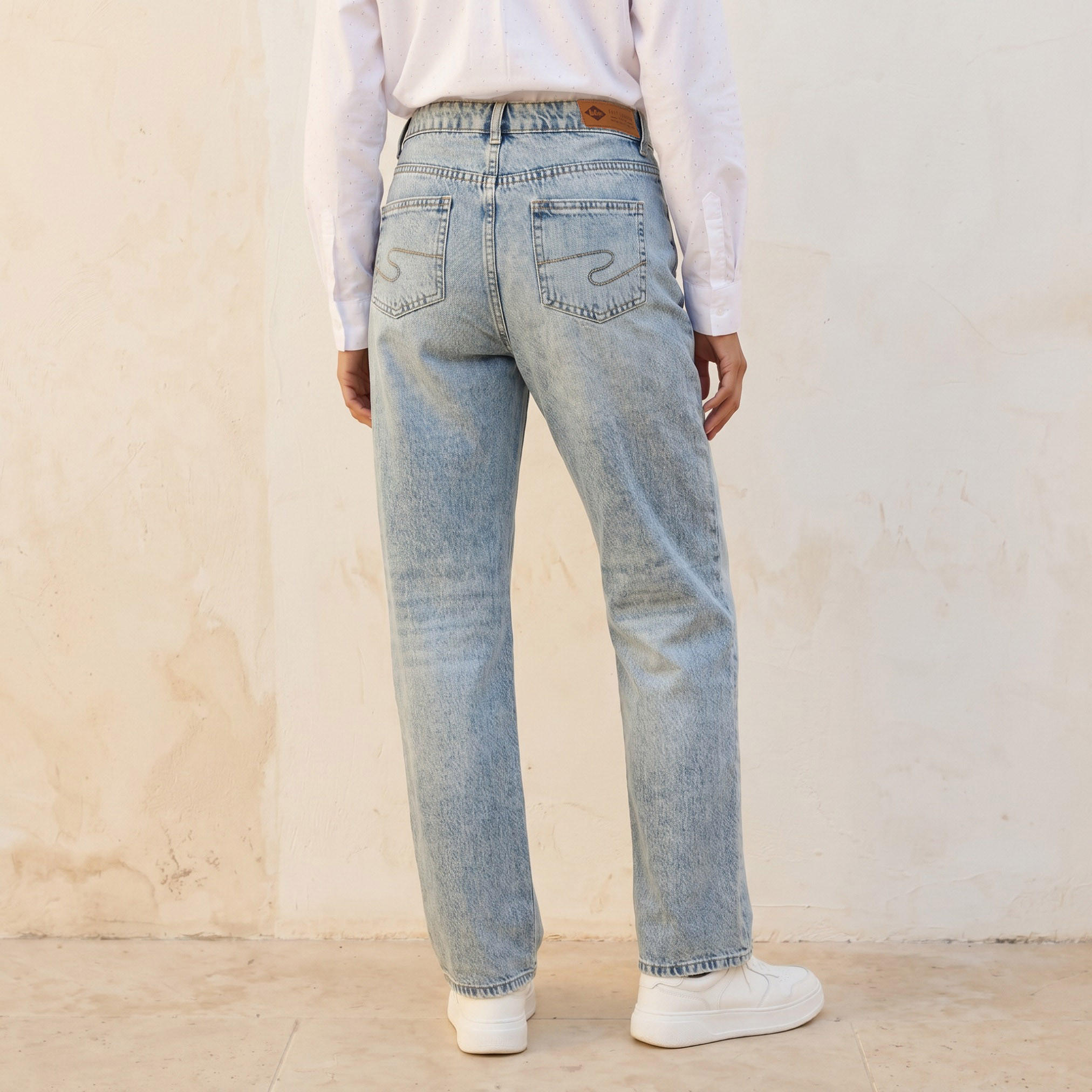 بنطلون جينز قطن بقصة مستقيمة من لي كوبر-women-clothing-bottoms-jeans-image-4
