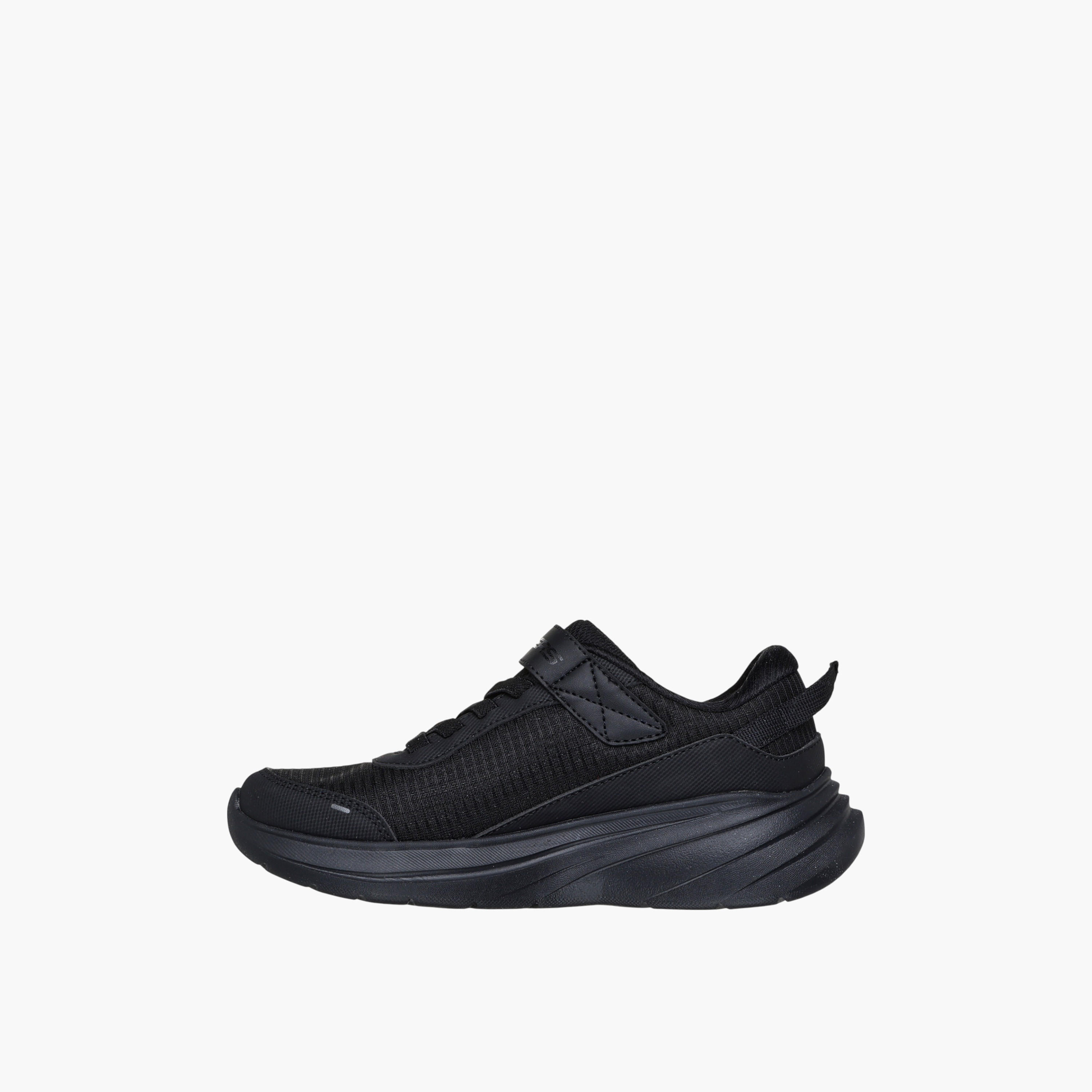 حذاء مدرسي بشريط إغلاق لاصق ويف 92 للأولاد من سكيتشرز - 302646L-BBK-boys-shoes-schoolshoes-image-4