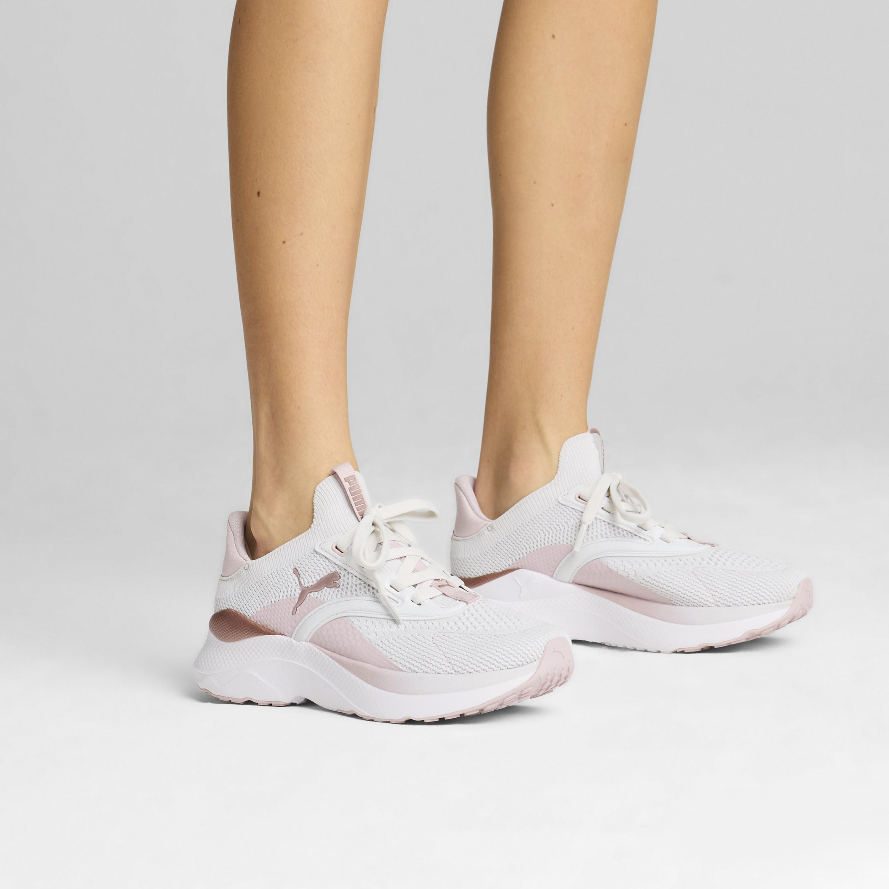 حذاء رياضي سوفت رايد مايف برباط إغلاق للنساء من بوما-women-shoes-sneakers-image-7