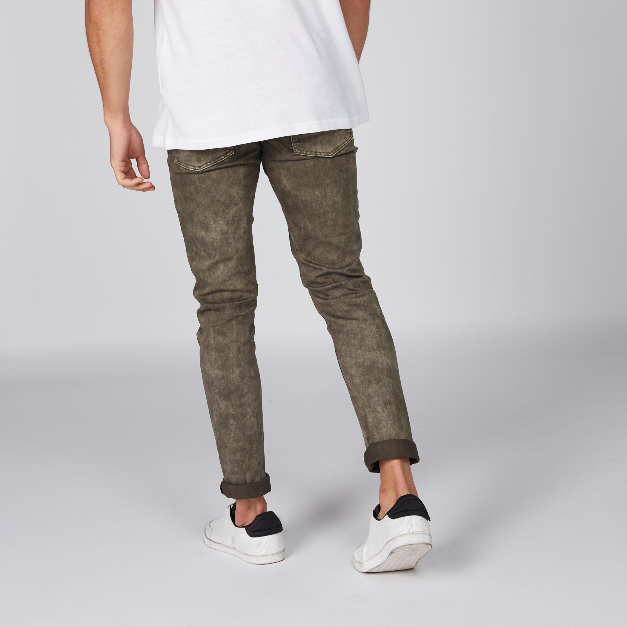 بنطال جينز طويل بجيوب من لي كوبر-men-clothing-bottoms-jeans-image-5