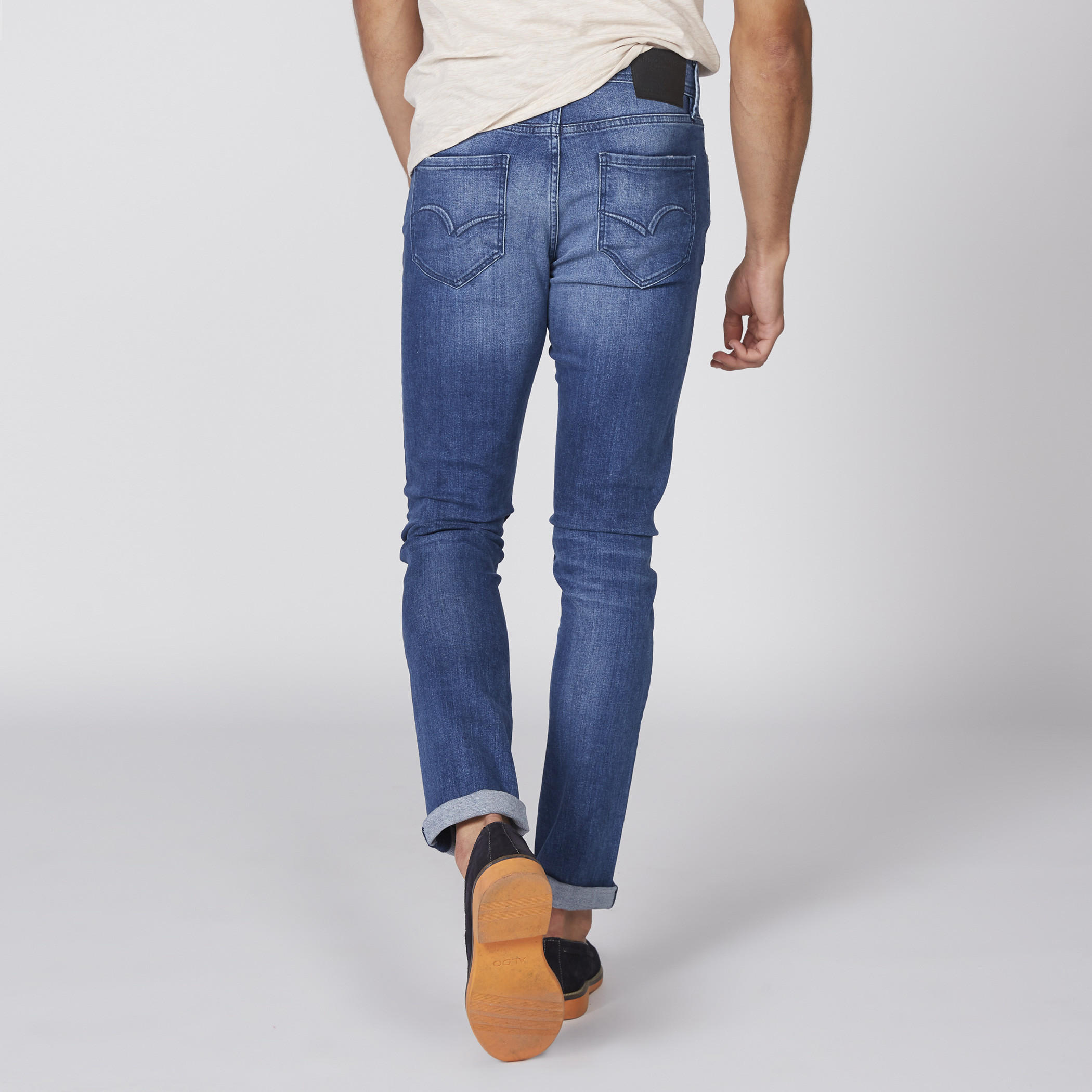 بنطال جينز طويل بتصميم ممزّق وجيوب من لي كوبر-men-clothing-bottoms-jeans-image-4