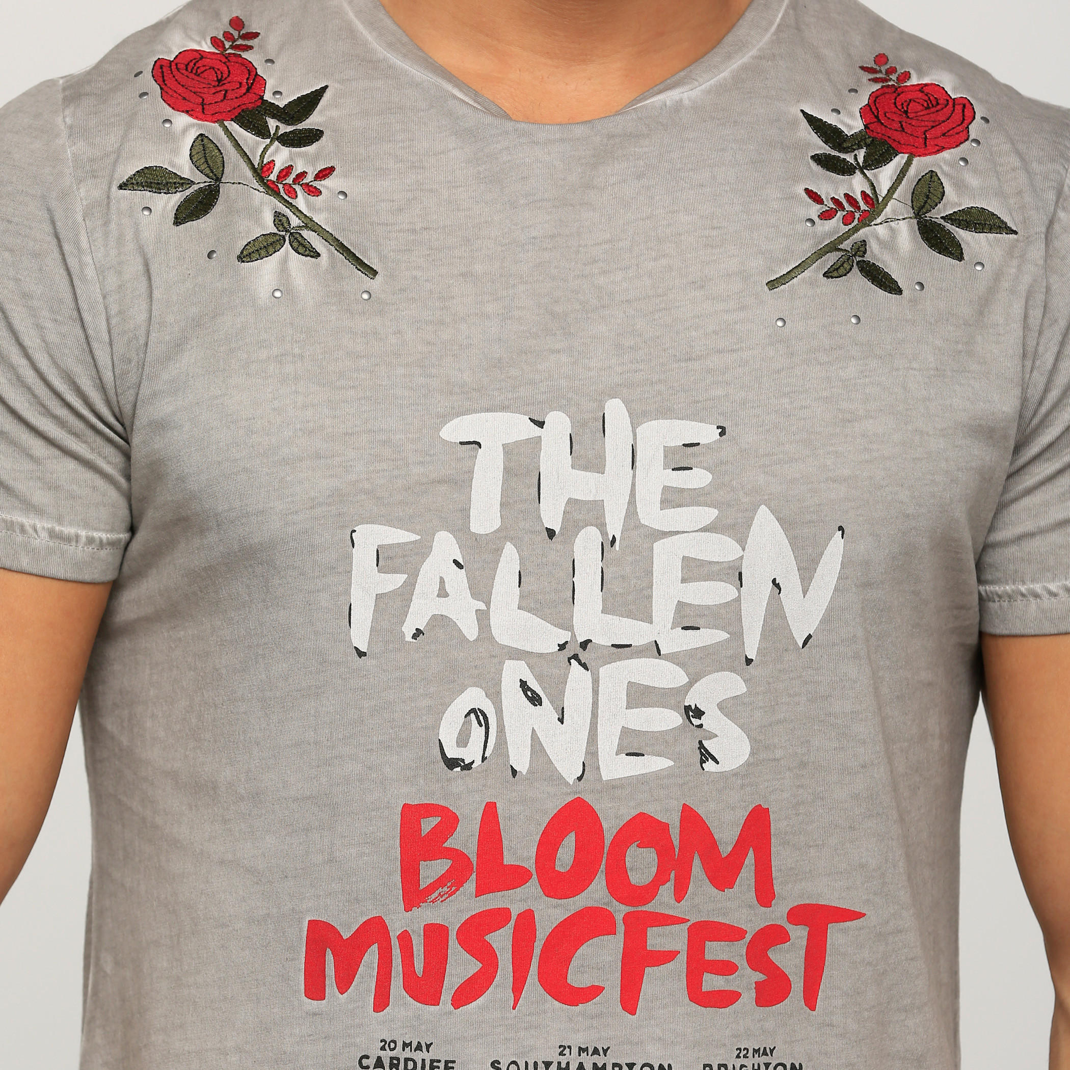 تيشيرت بياقة مستديرة وأكمام قصيرة وطبعات من لي كوبر-men-clothing-tshirtsandpolos-tshirts-image-4