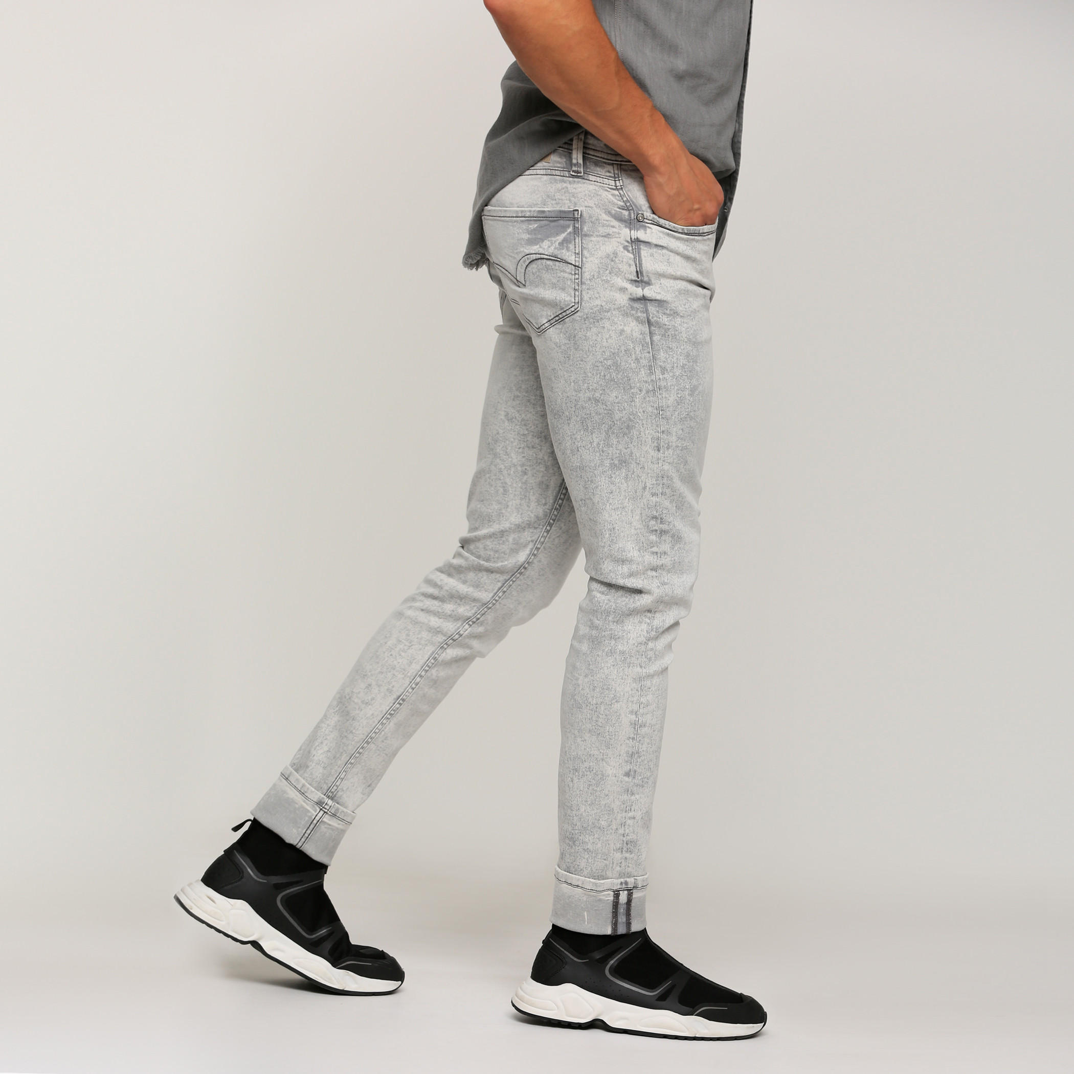 بنطال جينز طويل بجيوب من لي كوبر-men-clothing-bottoms-jeans-image-3