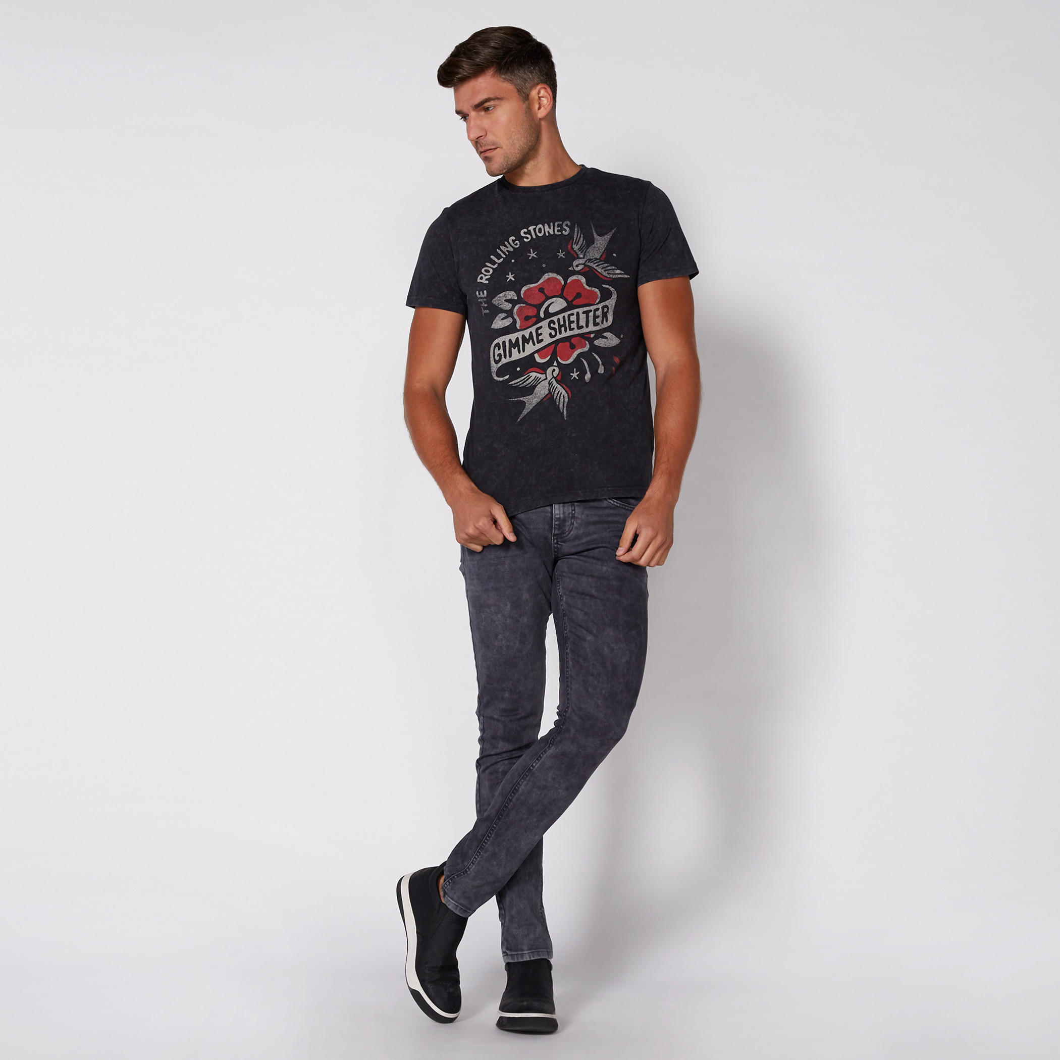 تيشيرت بياقة مستديرة وأكمام قصيرة وطبعات من لي كوبر-men-clothing-tshirtsandpolos-tshirts-image-3