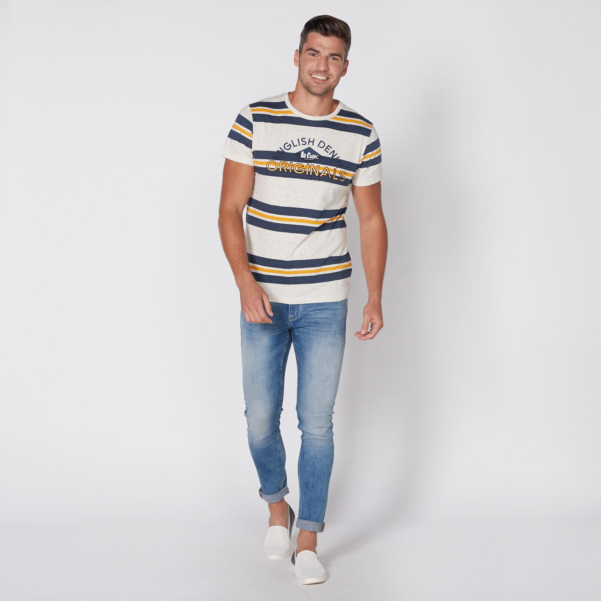 تيشيرت مقلّم بياقة مستديرة وأكمام قصيرة من لي كوبر-men-clothing-tshirtsandpolos-tshirts-image-2